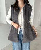 【アンドミー/andme】のノーカラー ペプラム ファー ベスト 人気、トレンドファッション・服の通販 founy(ファニー) ファッション Fashion レディースファッション Fashion for Women アウター Coat / Outerwear Collection トップス・カットソー Cut & Sew Tops ベスト&ジレ / 重ね着スタイル Vests & Gilets カットソー Cut and Sewn Top シンプル Simple, Minimal フェイクファー Faux Fur, Imitation Fur フロント Front, Front Design ベスト Vest, Waistcoat ペプラム Peplum, Flared Hem エレガント 上品 Elegant thumbnail チャコールグレー|ID: prp329100004786653 ipo3291000000034870421