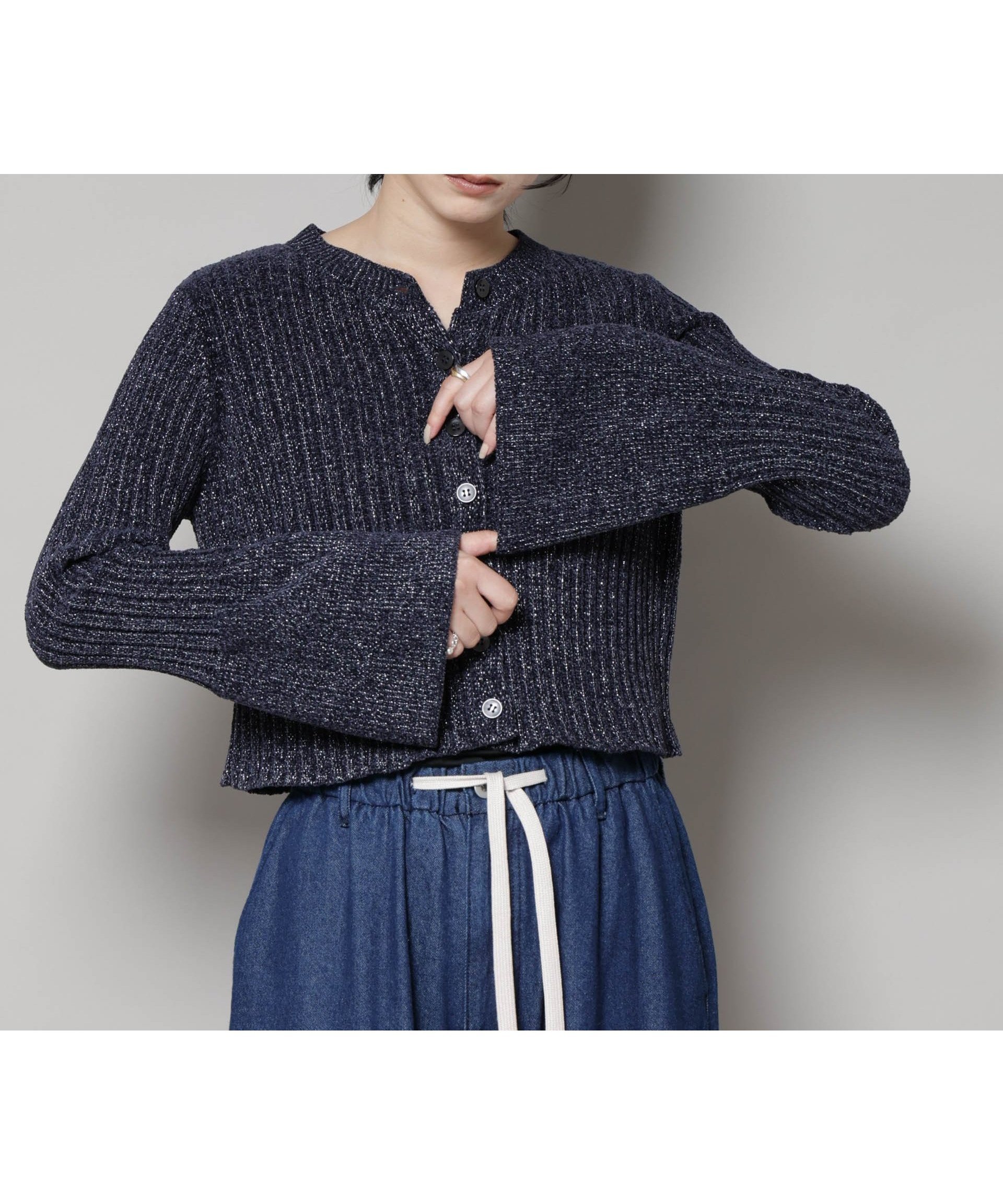 【ナノ ユニバース/nano universe】のラメモールワイドリブ前後2WAYフレアスリーブニット(セットアップ可) インテリア・キッズ・メンズ・レディースファッション・服の通販 founy(ファニー) 　ファッション　Fashion　レディースファッション　Fashion for Women　トップス・カットソー　Cut & Sew Tops　ニット　Knit Tops & Sweaters　アクセサリー　Fashion Accessories　ウォッシャブル　Machine Washable　コンパクト　Compact, Small Size　スリット　Slit, Slit Detail　スリーブ　Sleeve, Long Sleeve / Short Sleeve　セットアップ　Set-Up, Coordinated Outfit　時計　Watch, Wristwatch　フレア　Flare, Flared　フロント　Front, Front Design　ボトム　Bottoms, Lower Wear　冬　Winter / This Winter　A/W・秋冬　Autumn/Winter　おすすめ　Recommended / Our Picks　2025年　2025　2025-2026秋冬・A/W　Autumn/Winter 2025–26 AW25–26　ネイビー|ID: prp329100004786681 ipo3291000000034743754