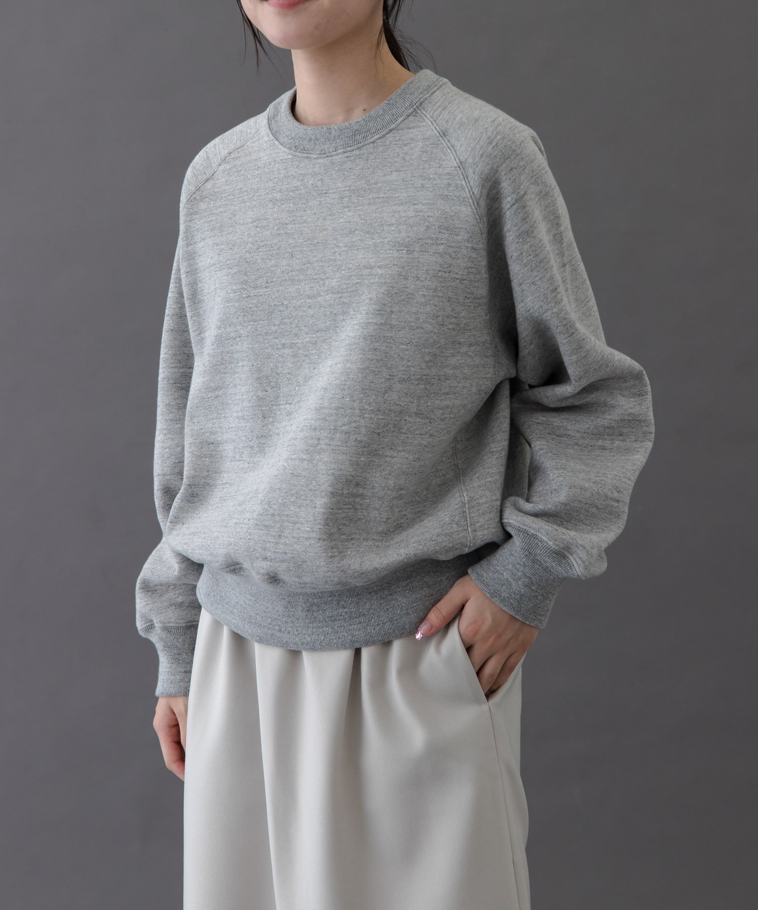 【アーバンリサーチ ドアーズ/URBAN RESEARCH DOORS】のFORK SPOON リサイクルコットン裏毛クルーネックスウェット 人気、トレンドファッション・服の通販 founy(ファニー) ファッション Fashion レディースファッション Fashion for Women トップス・カットソー Cut & Sew Tops レディースパーカー・カジュアルフーディー Casual Hoodies & Sweatshirts スウェット・クルーネックトップス Sweatshirts & Crewnecks / Relaxed Fit Sweat Tops ヴィンテージ Vintage Style コンパクト Compact, Small Size シンプル Simple, Minimal スウェット / スエット Sweatshirt, Sweatwear スタンダード Standard, Basic 定番 Standard, Basic Item パープル Purple, Violet ベーシック Basic, Essential ワイド Wide, Wide Fit A/W・秋冬 Autumn/Winter 冬 Winter / This Winter 2025年 2025 2025-2026秋冬・A/W Autumn/Winter 2025–26 AW25–26 other-1|ID: prp329100004786703 ipo3291000000034743823