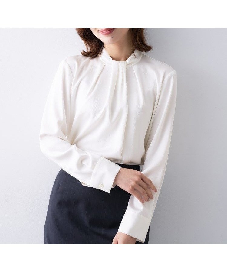 【アンタイトル/UNTITLED】の【きれいめ/お仕事着】サテンドレープブラウス 人気、トレンドファッション・服の通販 founy(ファニー) 　ファッション　Fashion　レディースファッション　Fashion for Women　トップス・カットソー　Cut & Sew Tops　シャツ・ブラウス・オフィスカジュアル　Elegant Blouses & Button-Ups　おすすめ　Recommended / Our Picks　インナー　Innerwear　サテン　Satin, Glossy Fabric　シルク　Silk, 100% Silk　ジャケット　Jacket, Outerwear　スマート　Smart, Elegant　ドレープ　Drape, Draping Fabric　プレミアム　Premium, High-End　エレガント 上品　Elegant　人気　Popular, Best Seller　ビジネス 仕事 通勤　Business / Work / Commuting　定番　Standard, Basic Item　 other-1|ID: prp329100004786741 ipo3291000000034743957