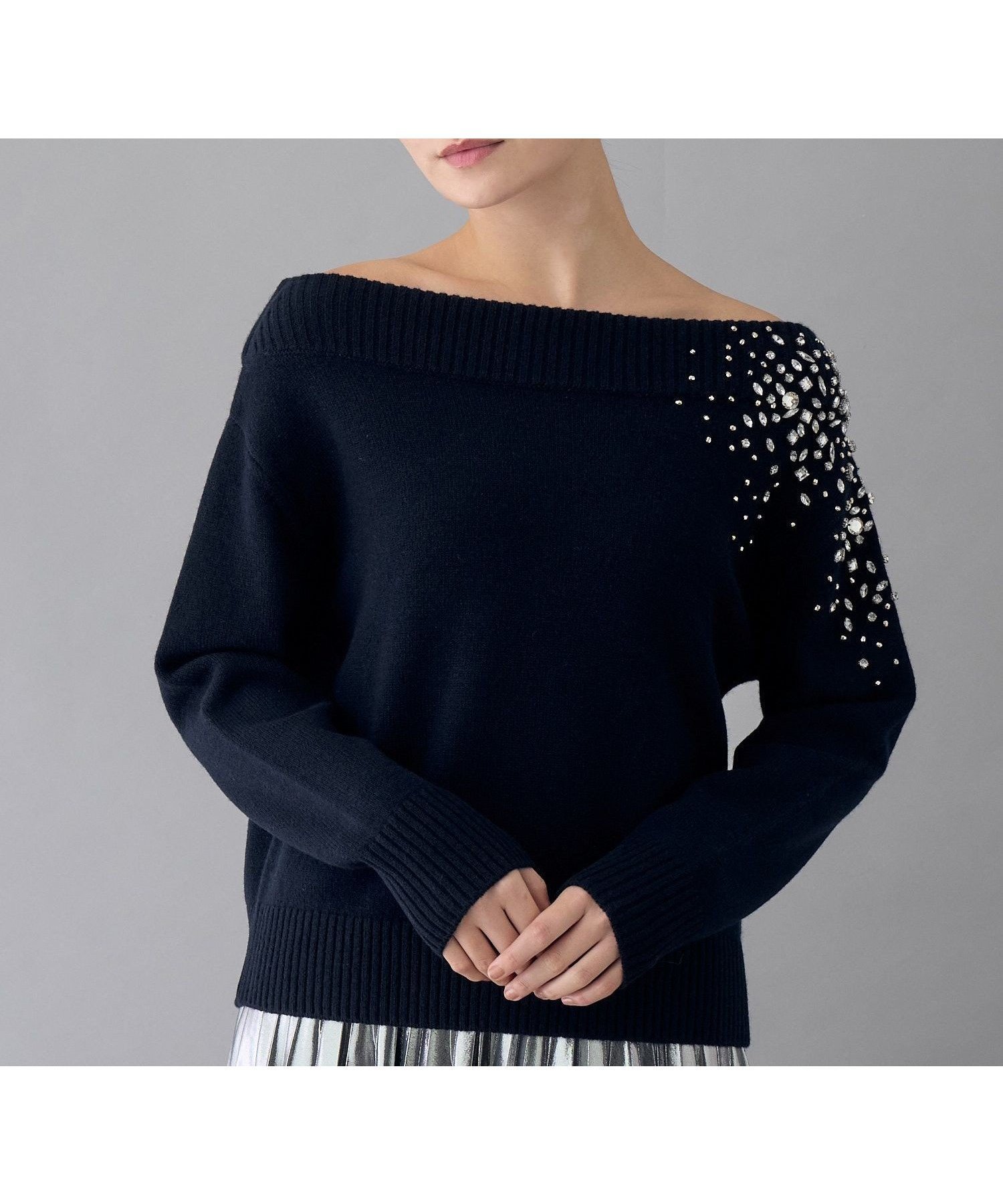 【アナイ/ANAYI】のスノーフレーク プルオーバー インテリア・キッズ・メンズ・レディースファッション・服の通販 founy(ファニー) 　ファッション　Fashion　レディースファッション　Fashion for Women　トップス・カットソー　Cut & Sew Tops　カジュアルプルオーバー・ニットトップス　Pullovers & Knit Tops / Casual Pullovers　アシンメトリー　Asymmetrical Style　エレガント 上品　Elegant　コレクション　Collection, Seasonal Line　スマート　Smart, Elegant　ダイヤモンド　Diamond, Brilliant Cut　テクスチャー　Texture, Textured Fabric　バレエ　Ballet, Ballet Style　ビジュー　Bijou, Jewel-like Accent　ミドル　Middle Length, Mid Height　モチーフ　Motif, Design Theme　冬　Winter / This Winter　再入荷　Restock / Back in Stock　navy|ID: prp329100004786770 ipo3291000000034929270