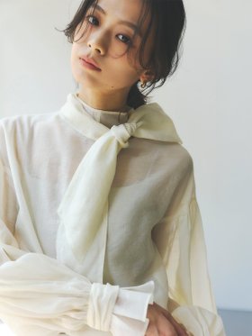 【アニュアンス/anuans】のハイネックシアーボウタイブラウス 人気、トレンドファッション・服の通販 founy(ファニー) ファッション Fashion レディースファッション Fashion for Women トップス・カットソー Cut & Sew Tops シャツ・ブラウス・オフィスカジュアル Elegant Blouses & Button-Ups オーガンジー Organza Fabric カフス Cuff Design シアー Sheer, See-Through シンプル Simple, Minimal ハイネック High Neck, Mock Neck フリル Frill, Ruffle ボトム Bottoms, Lower Wear |ID:prp329100004786781