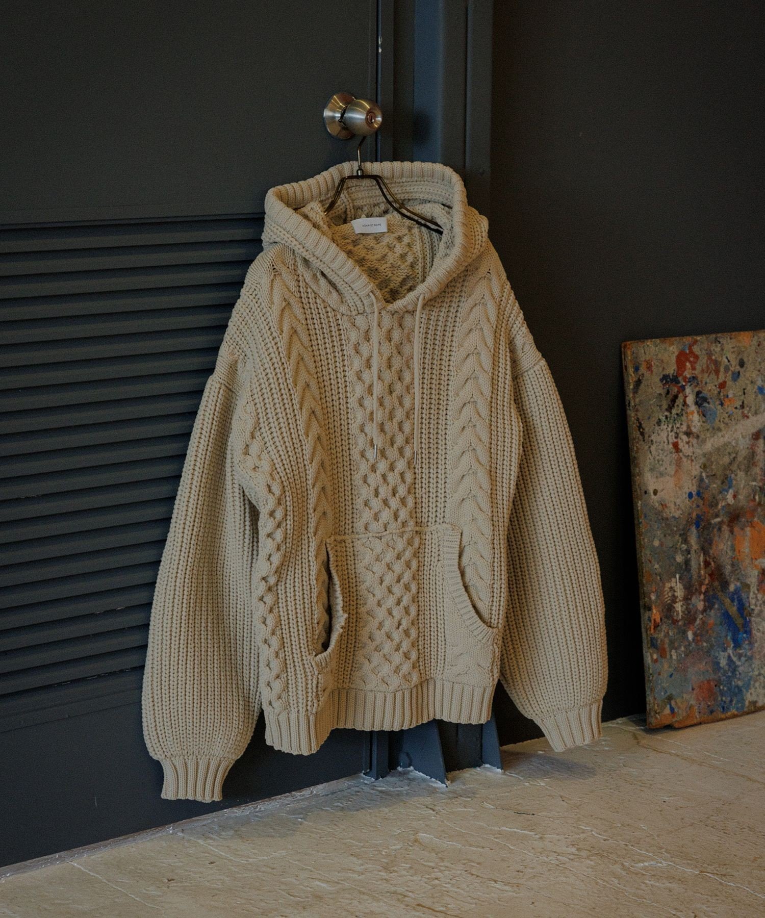 【アダムエロペ /ADAM ET ROPE' / MEN】の【WEB限定】ボリュームケーブル ニット パーカー / ロングシーズン着用可能 / 超軽量 / ユニセックス インテリア・キッズ・メンズ・レディースファッション・服の通販 founy(ファニー) 　ファッション　Fashion　メンズファッション　Fashion for Men　インナー　Innerwear　軽量　Lightweight, Ultra Light　定番　Standard, Basic Item　手編み　Hand-Knitted, Handmade Knit　人気　Popular, Best Seller　パーカー　Hoodie, Parka　ポケット　Pocket, Pocket Detail　ロング　Long, Long-Length　おすすめ　Recommended / Our Picks　キナリ(16)|ID: prp329100004786816 ipo3291000000034744239