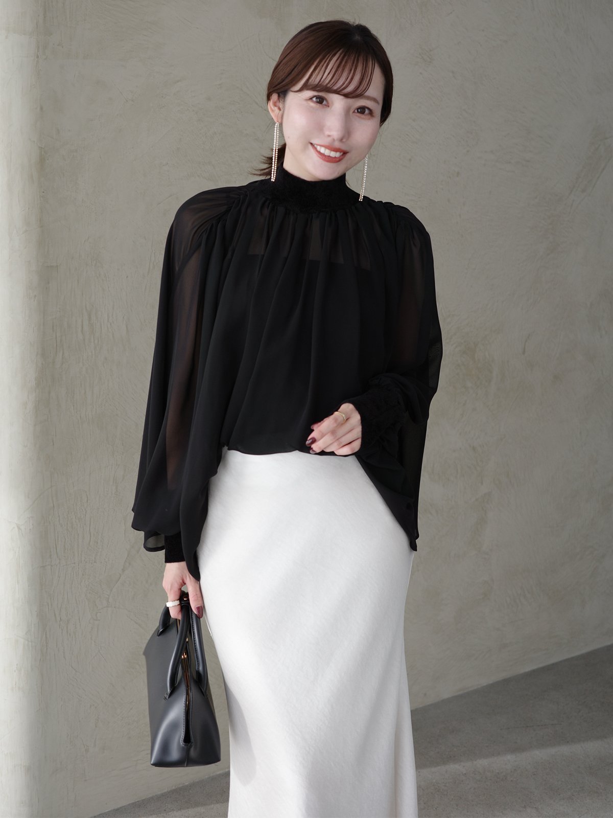 【アニュアンス/anuans】のジョーゼットフレアブラウス インテリア・キッズ・メンズ・レディースファッション・服の通販 founy(ファニー) ファッション Fashion レディースファッション Fashion for Women トップス・カットソー Cut & Sew Tops シャツ・ブラウス・オフィスカジュアル Elegant Blouses & Button-Ups インナー Innerwear シアー Sheer, See-Through ジョーゼット Georgette, Semi-Sheer Fabric フェミニン Feminine, Girly リラックス Relax, Relaxed Fit エレガント 上品 Elegant 冬 Winter / This Winter BLACK|ID: prp329100004786829 ipo3291000000034779884