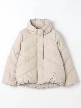 【ニコル/NICOLE】のボリュームカラーダウンブルゾン 人気、トレンドファッション・服の通販 founy(ファニー) ファッション Fashion レディースファッション Fashion for Women アウター Coat / Outerwear Collection ブルゾンジャケット・スポーティアウター Blouson Jackets おすすめ Recommended / Our Picks キルト Quilt, Quilted Fabric ギャザー Gathered, Ruffled スタンド Stand Collar, Upright Stand ダウン Down, Puffer ブルゾン Blouson, Bomber Jacket ベスト Vest, Waistcoat ポケット Pocket, Pocket Detail マフラー Scarf, Muffler |ID:prp329100004786947