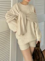 【スナイデル/SNIDEL】のディフォメーションニットプルオーバー 人気、トレンドファッション・服の通販 founy(ファニー) ファッション Fashion レディースファッション Fashion for Women トップス・カットソー Cut & Sew Tops ニット Knit Tops & Sweaters カジュアルプルオーバー・ニットトップス Pullovers & Knit Tops / Casual Pullovers 畦 Ribbed Knit ショート Short, Short Length ストレート Straight, Straight Cut ストール Stole, Wrap スマート Smart, Elegant トレンド Trend, Trending Now ドッキング Docking, Mixed Material ボトム Bottoms, Lower Wear 冬 Winter / This Winter おすすめ Recommended / Our Picks |ID:prp329100004786970