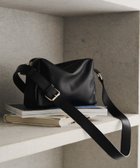 【ラシット/russet】のレザースクエアショルダーバッグ 人気、トレンドファッション・服の通販 founy(ファニー) ファッション Fashion レディースファッション Fashion for Women バッグ Bags ショルダー Shoulder, Shoulder Strap シルバー Silver, Metallic Silver シンプル Simple, Minimal スクエア Square, Square Shape 財布 Wallet, Purse 定番 Standard, Basic Item フォルム Silhouette, Form ベーシック Basic, Essential ポケット Pocket, Pocket Detail ポーチ Pouch, Small Case ラップ Wrap, Wrap Design 日本製 Made In Japan エレガント 上品 Elegant 2025年 2025 2025-2026秋冬・A/W Autumn/Winter 2025–26 AW25–26 thumbnail ブラック|ID: prp329100004787202 ipo3291000000034868360