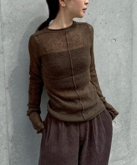 【セレクトモカ/SELECT MOCA】の【人気インフルエンサーコラボbySON】センターラインシアーニット 人気、トレンドファッション・服の通販 founy(ファニー) ファッション Fashion レディースファッション Fashion for Women トップス・カットソー Cut & Sew Tops ニット Knit Tops & Sweaters おすすめ Recommended / Our Picks シアー Sheer, See-Through シンプル Simple, Minimal センター Center, Center Line ビスチェ Bustier, Corset Top フィット Fit, Slim Fit エレガント 上品 Elegant 人気 Popular, Best Seller |ID:prp329100004787237