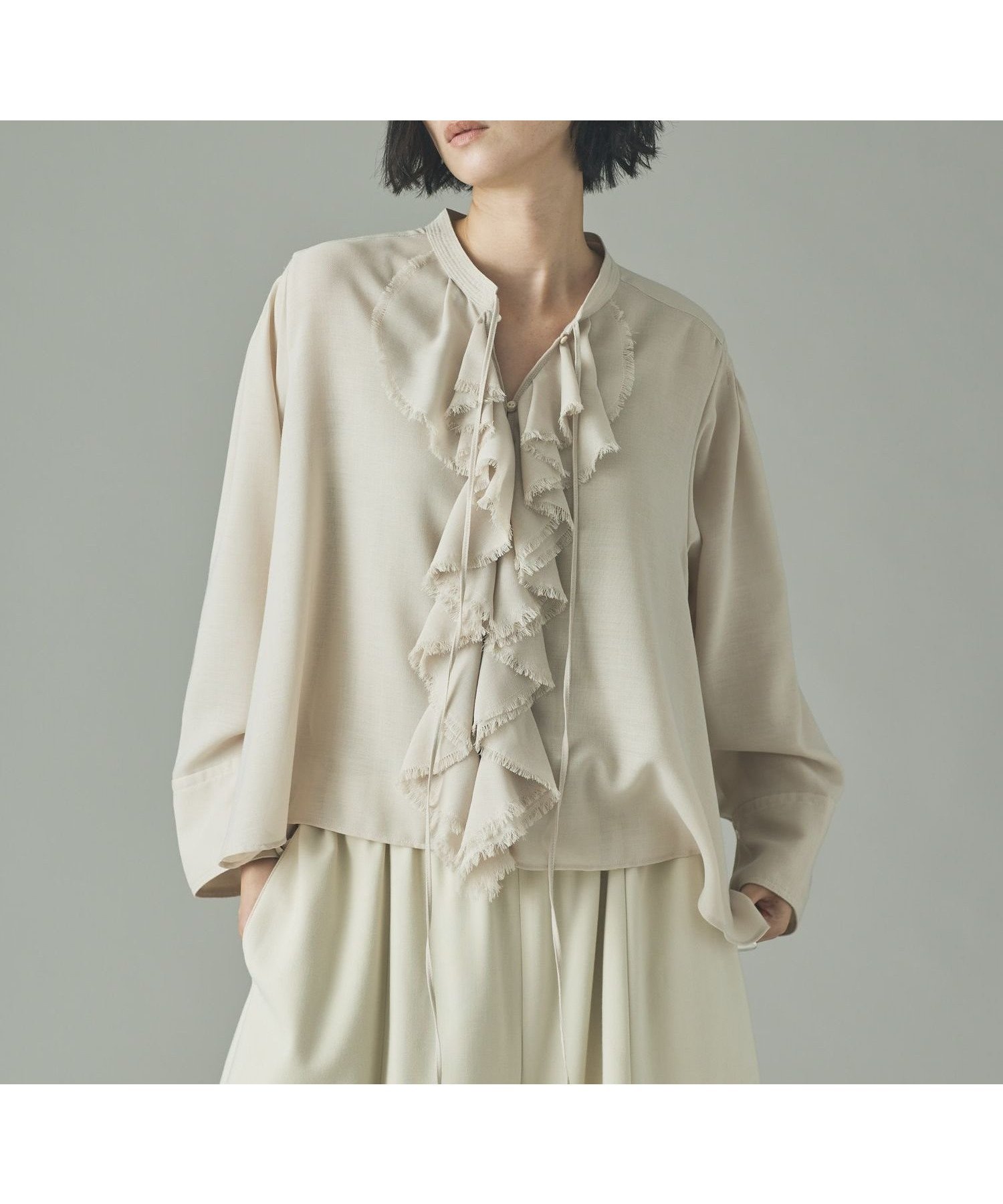 【カレンソロジー/Curensology】のウールMIXビエラフリルブラウス インテリア・キッズ・メンズ・レディースファッション・服の通販 founy(ファニー) 　ファッション　Fashion　レディースファッション　Fashion for Women　トップス・カットソー　Cut & Sew Tops　シャツ・ブラウス・オフィスカジュアル　Elegant Blouses & Button-Ups　インナー　Innerwear　エレガント 上品　Elegant　カーディガン　Cardigan, Knitwear　ジャケット　Jacket, Outerwear　スリーブ　Sleeve, Long Sleeve / Short Sleeve　人気　Popular, Best Seller　バランス　Balance, Style Balance　フリル　Frill, Ruffle　ロング　Long, Long-Length　おすすめ　Recommended / Our Picks　オフホワイト|ID: prp329100004787334 ipo3291000000034871427