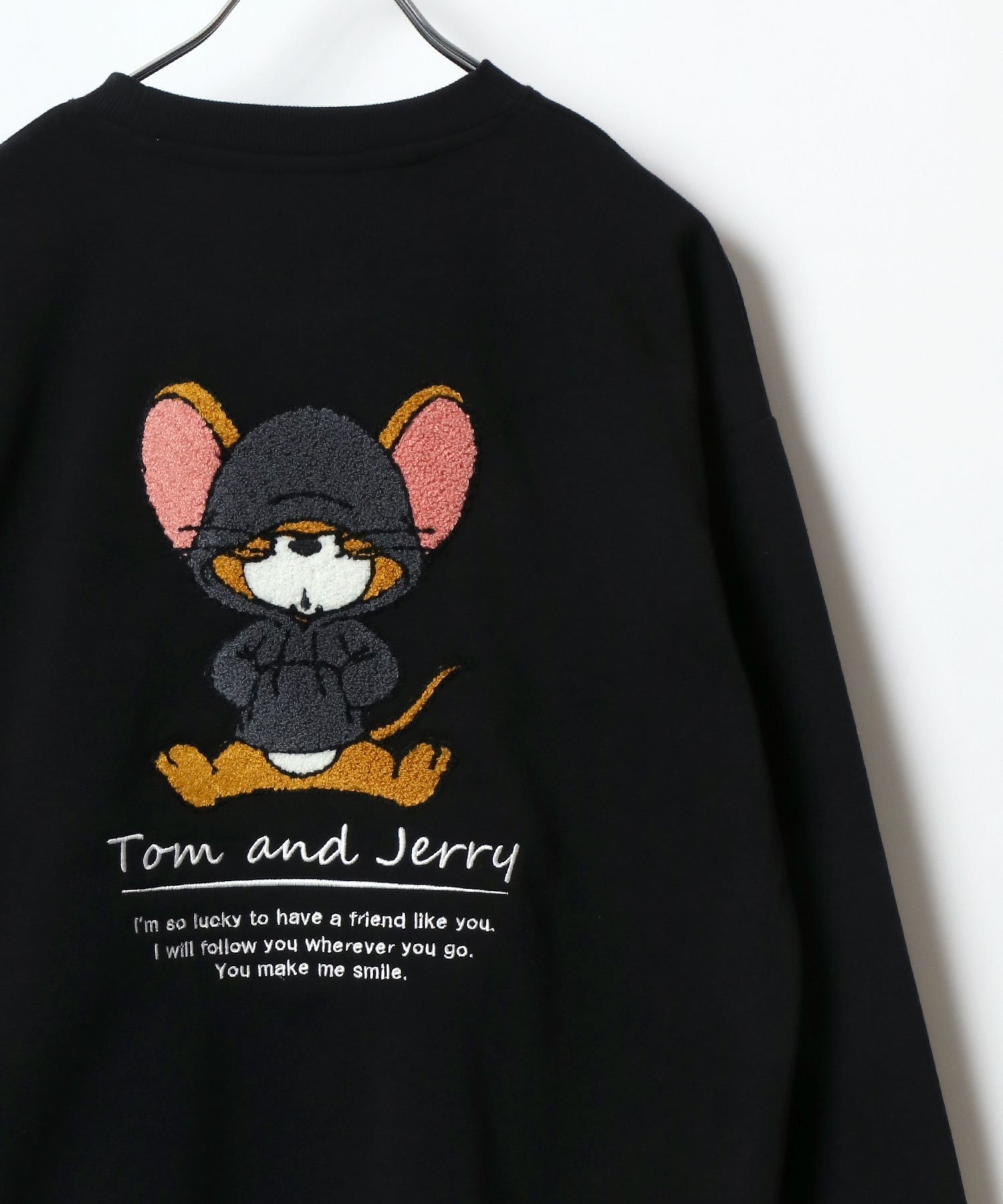 【マルカワ/MARUKAWA】のTom and Jerry トムとジェリー トレーナー メンズ スウェット 裏起毛 オーバーサイズ インテリア・キッズ・メンズ・レディースファッション・服の通販 founy(ファニー) 　ファッション　Fashion　レディースファッション　Fashion for Women　トップス・カットソー　Cut & Sew Tops　レディースパーカー・カジュアルフーディー　Casual Hoodies & Sweatshirts　スウェット・クルーネックトップス　Sweatshirts & Crewnecks / Relaxed Fit Sweat Tops　カーゴパンツ　Cargo Pants, Utility Pants　キャップ　Cap, Baseball Cap　キャラクター　Character, Licensed Characters　コンビ　Combo, Combination Style　サッカー　Seersucker, Summer Fabric　サロペット　Overalls, Salopette　シアー　Sheer, See-Through　シフォン　Chiffon, Lightweight Fabric　ショルダー　Shoulder, Shoulder Strap　ジャケット　Jacket, Outerwear　ジーンズ　Jeans, Denim Pants　スウェット / スエット　Sweatshirt, Sweatwear　スニーカー　Sneakers, Trainers　スポーツ　Sports, Activewear　ダウン　Down, Puffer　チュール　Tulip, Tulip Motif　デニム　Denim, Jeans Material　トレンド　Trend, Trending Now　トレーナー　Sweatshirt, Trainer　ネコ　Cat, Feline Motif　パターン　Pattern, Design Print　パーカー　Hoodie, Parka　ビッグ　Big, Oversized　プリント　Print, Printed Pattern　マーメイド　Mermaid, Fishtail Silhouette　ブラック系その他2|ID: prp329100004787383 ipo3291000000034781592
