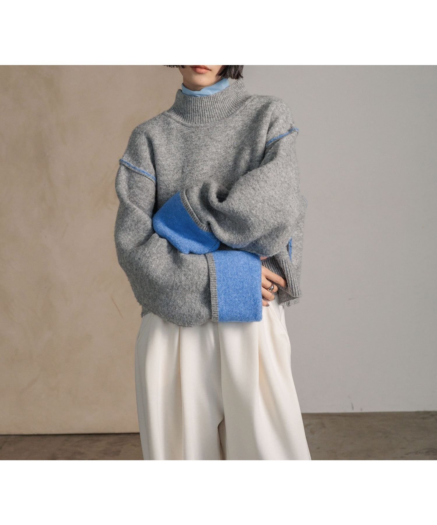 【ローリーズファーム/LOWRYS FARM】のバイカラーハイネックニットプルオーバーLS インテリア・キッズ・メンズ・レディースファッション・服の通販 founy(ファニー) 　ファッション　Fashion　レディースファッション　Fashion for Women　トップス・カットソー　Cut & Sew Tops　ニット　Knit Tops & Sweaters　カジュアルプルオーバー・ニットトップス　Pullovers & Knit Tops / Casual Pullovers　クロップド　Cropped, Short Length　ストレート　Straight, Straight Cut　ボトム　Bottoms, Lower Wear　リバーシブル　Reversible, Two-Sided　ワイド　Wide, Wide Fit　グレー×ブルー|ID: prp329100004787408 ipo3291000000034747288