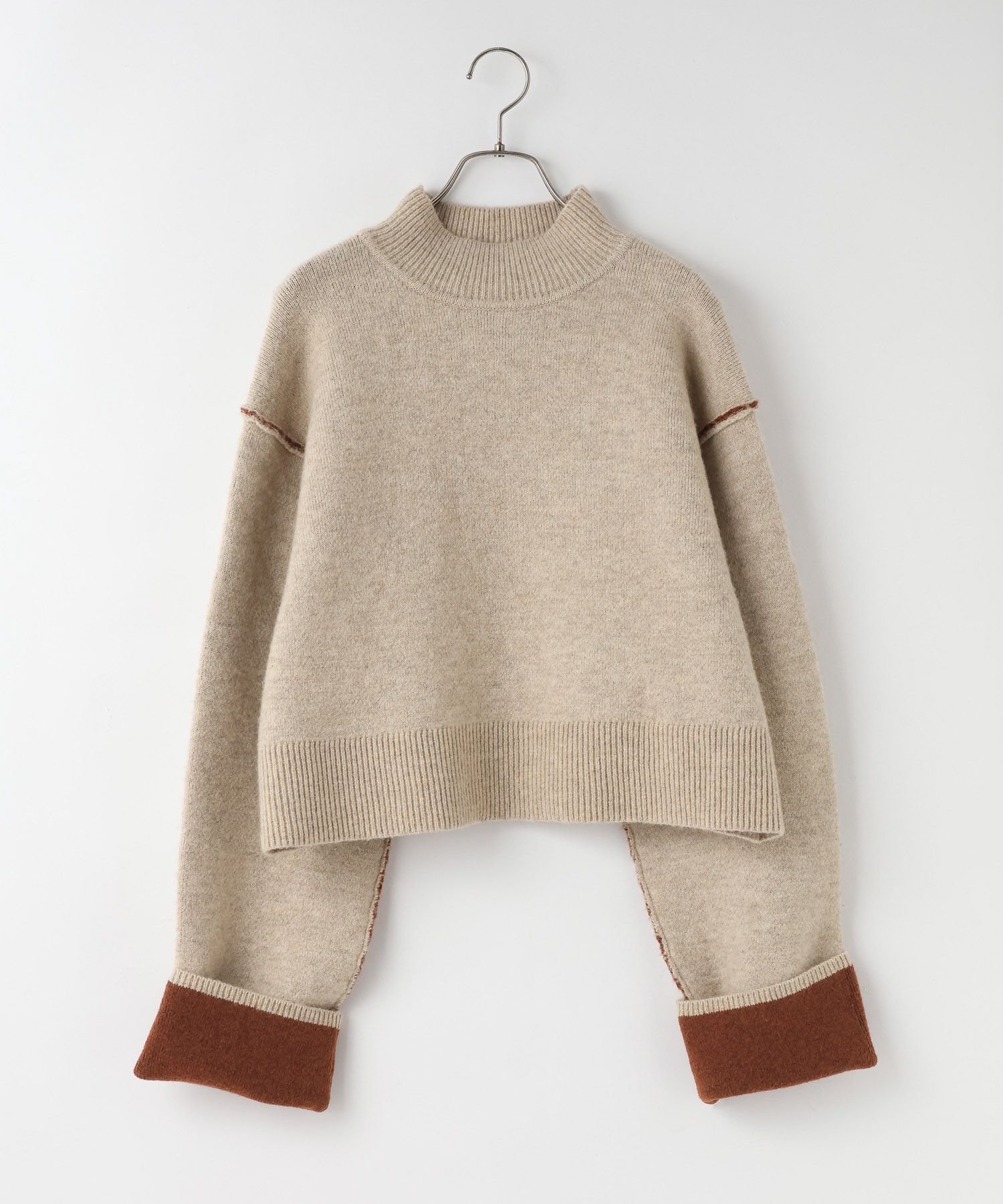 【ローリーズファーム/LOWRYS FARM】のバイカラーハイネックニットプルオーバーLS インテリア・キッズ・メンズ・レディースファッション・服の通販 founy(ファニー) 　ファッション　Fashion　レディースファッション　Fashion for Women　トップス・カットソー　Cut & Sew Tops　ニット　Knit Tops & Sweaters　カジュアルプルオーバー・ニットトップス　Pullovers & Knit Tops / Casual Pullovers　クロップド　Cropped, Short Length　ストレート　Straight, Straight Cut　ボトム　Bottoms, Lower Wear　リバーシブル　Reversible, Two-Sided　ワイド　Wide, Wide Fit　ベージュ×オレンジ|ID: prp329100004787408 ipo3291000000034747289