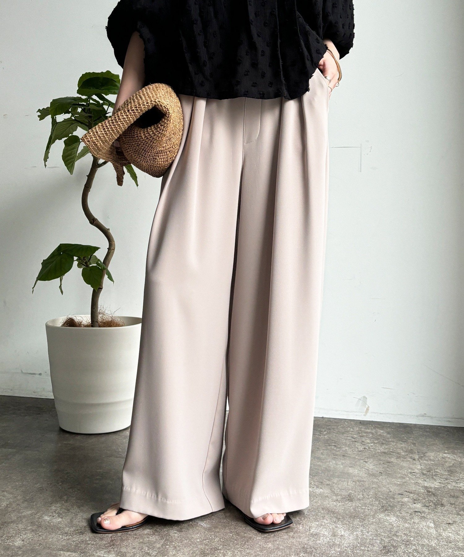 【ドゥドゥ/DouDou】の【累計販売数3万枚突破/20色4サイズ展開!】タックワイドパンツ インテリア・キッズ・メンズ・レディースファッション・服の通販 founy(ファニー) 　ファッション　Fashion　レディースファッション　Fashion for Women　パンツ　Pants & Trousers　スマート　Smart, Elegant　雑誌　Magazine, Fashion Magazine　フロント　Front, Front Design　A/W・秋冬　Autumn/Winter　冬　Winter / This Winter　再入荷　Restock / Back in Stock　2025年　2025　2025-2026秋冬・A/W　Autumn/Winter 2025–26 AW25–26　ベージュ|ID: prp329100004787432 ipo3291000000035648602