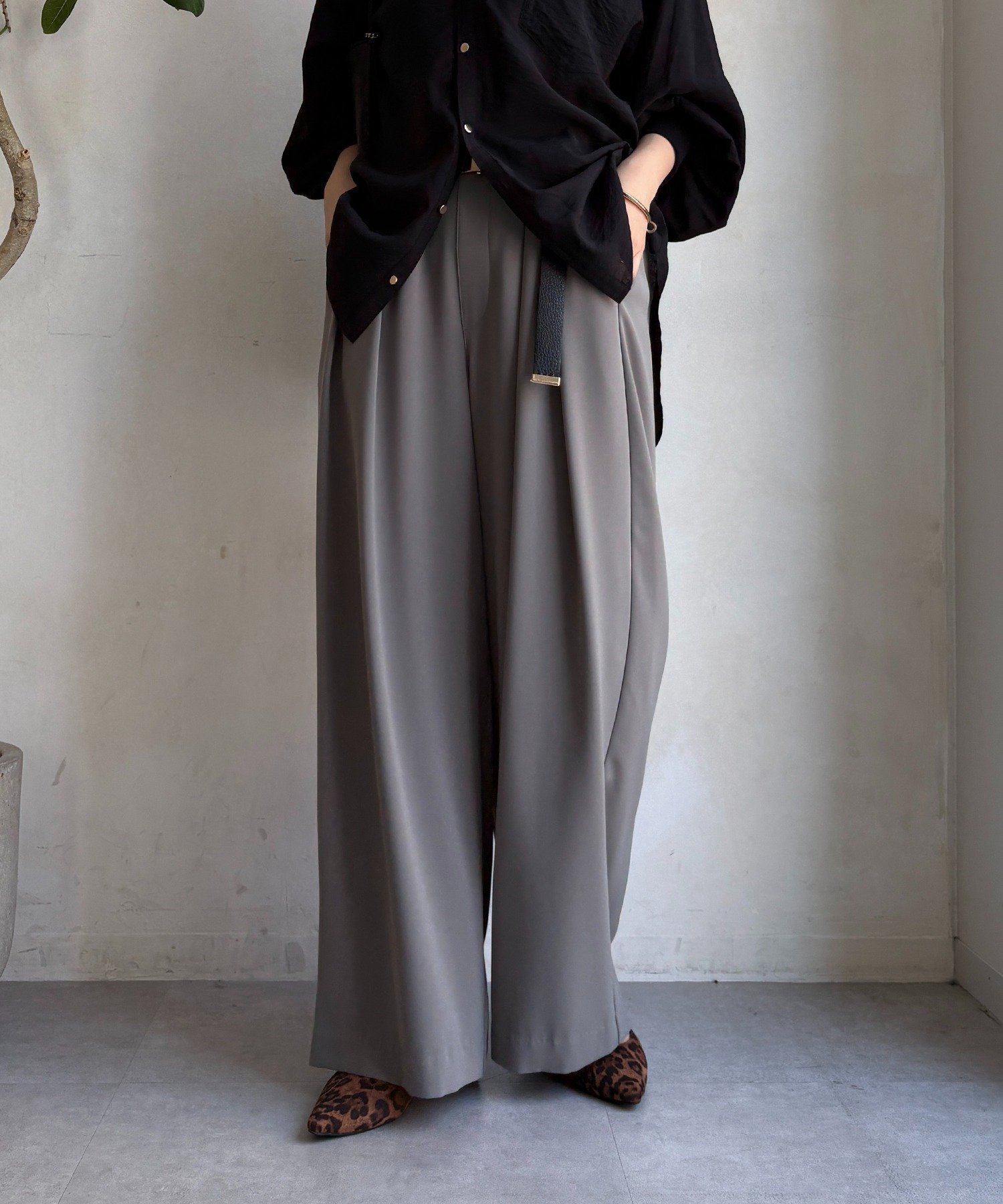 【ドゥドゥ/DouDou】の【累計販売数3万枚突破/20色4サイズ展開!】タックワイドパンツ インテリア・キッズ・メンズ・レディースファッション・服の通販 founy(ファニー) 　ファッション　Fashion　レディースファッション　Fashion for Women　パンツ　Pants & Trousers　スマート　Smart, Elegant　雑誌　Magazine, Fashion Magazine　フロント　Front, Front Design　A/W・秋冬　Autumn/Winter　冬　Winter / This Winter　再入荷　Restock / Back in Stock　2025年　2025　2025-2026秋冬・A/W　Autumn/Winter 2025–26 AW25–26　カーキ|ID: prp329100004787432 ipo3291000000035648619