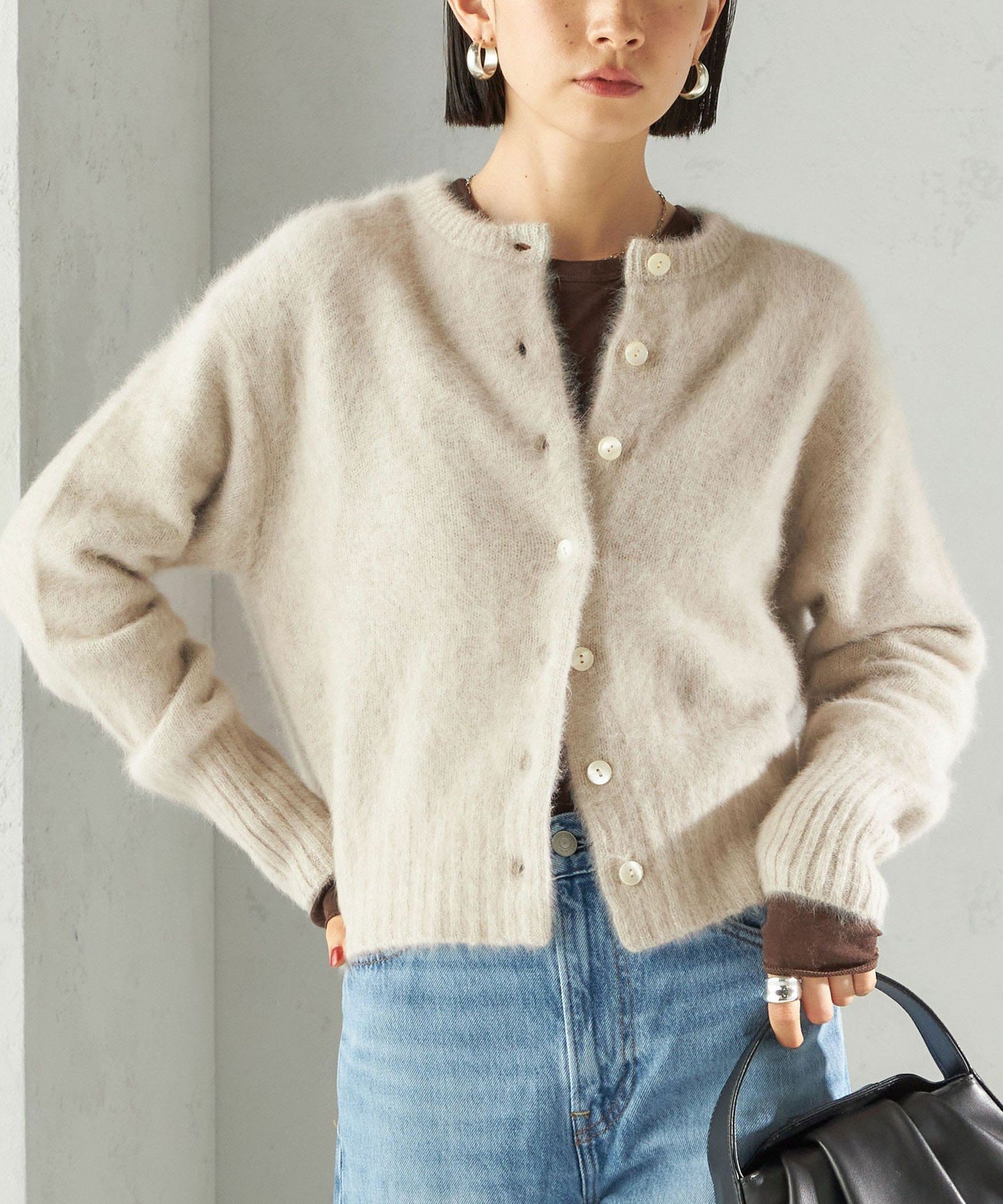 【シップス フォー ウィメン/SHIPS】の【一部WEB限定】 手洗い可能 フォックス クルーネック ニット カーディガン インテリア・キッズ・メンズ・レディースファッション・服の通販 founy(ファニー) ファッション Fashion レディースファッション Fashion for Women トップス・カットソー Cut & Sew Tops ニット Knit Tops & Sweaters カーディガン・羽織り Layered Style Cardigans カーディガン Cardigan, Knitwear コンパクト Compact, Small Size シンプル Simple, Minimal フォックス Fox, Fox Fur ベーシック Basic, Essential ボトム Bottoms, Lower Wear ポケット Pocket, Pocket Detail ミドル Middle Length, Mid Height エレガント 上品 Elegant 2025年 2025 2025-2026秋冬・A/W Autumn/Winter 2025–26 AW25–26 オフホワイト|ID: prp329100004787512 ipo3291000000034773662