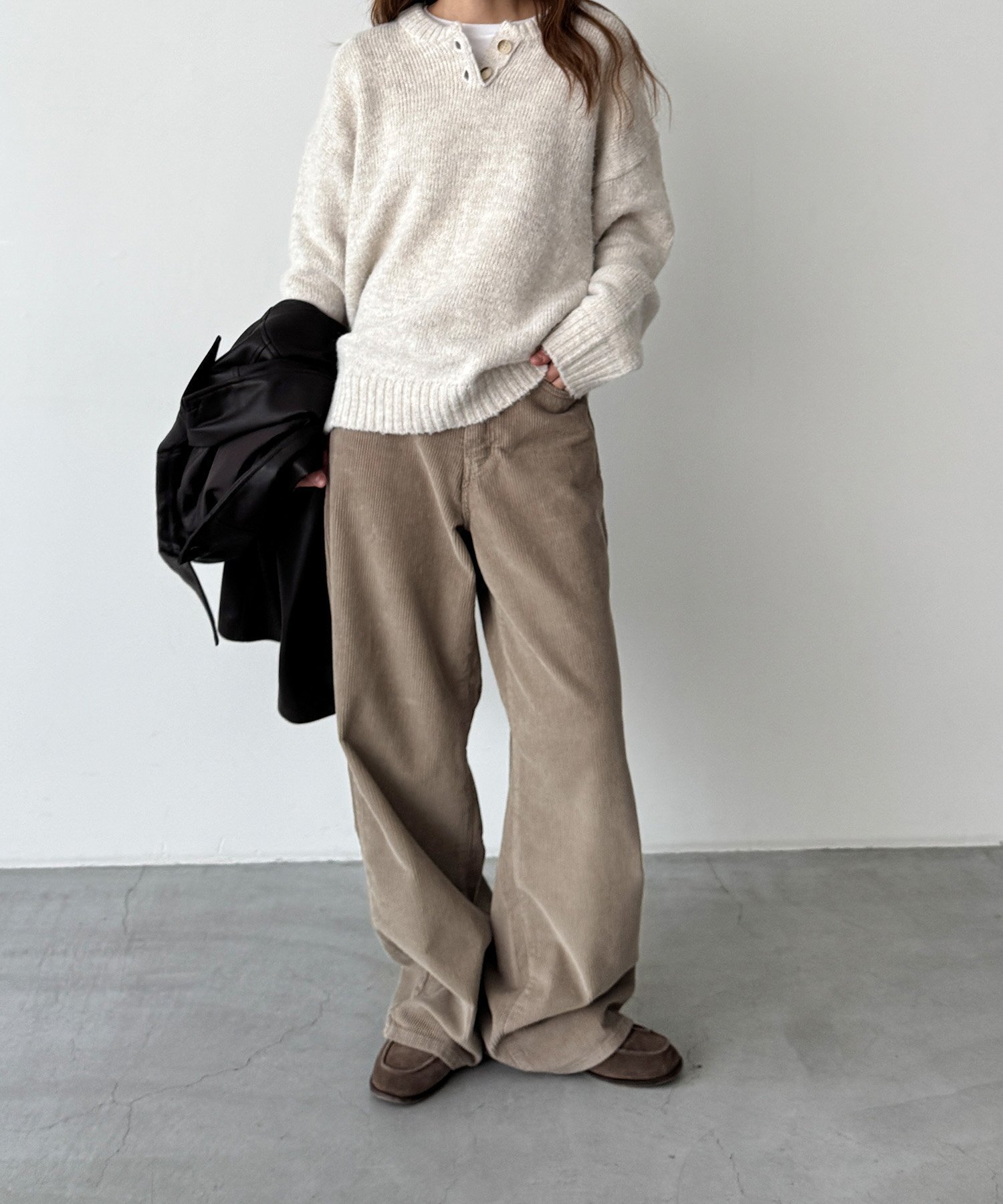 【キャナルジーン/CANAL JEAN】のEl mar コーデュロイワイドパンツ インテリア・キッズ・メンズ・レディースファッション・服の通販 founy(ファニー) ファッション Fashion レディースファッション Fashion for Women パンツ Pants & Trousers おすすめ Recommended / Our Picks コーデュロイ Corduroy, Cord Fabric シンプル Simple, Minimal トレーナー Sweatshirt, Trainer ポケット Pocket, Pocket Detail ワイド Wide, Wide Fit ベージュ|ID: prp329100004787513 ipo3291000000034851373