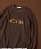 【フリークスストア/FREAK'S STORE】の『Harry Potter』 ロゴロンT 25AW 人気、トレンドファッション・服の通販 founy(ファニー) ファッション Fashion レディースファッション Fashion for Women トップス・カットソー Cut & Sew Tops ロングTシャツ・Tシャツ Longline T-Shirts & Tees 2025年 2025 2025-2026秋冬・A/W Autumn/Winter 2025–26 AW25–26 冬 Winter / This Winter コンパクト Compact, Small Size シンプル Simple, Minimal フロント Front, Front Design プリント Print, Printed Pattern A/W・秋冬 Autumn/Winter thumbnail ブラウン|ID: prp329100004787550 ipo3291000000035075764