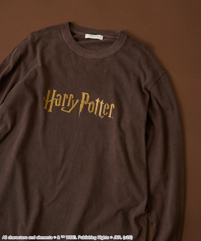 【フリークスストア/FREAK'S STORE】の『Harry Potter』 ロゴロンT 25AW インテリア・キッズ・メンズ・レディースファッション・服の通販 founy(ファニー) 　ファッション　Fashion　レディースファッション　Fashion for Women　トップス・カットソー　Cut & Sew Tops　ロングTシャツ・Tシャツ　Longline T-Shirts & Tees　2025年　2025　2025-2026秋冬・A/W　Autumn/Winter 2025–26 AW25–26　冬　Winter / This Winter　コンパクト　Compact, Small Size　シンプル　Simple, Minimal　フロント　Front, Front Design　プリント　Print, Printed Pattern　A/W・秋冬　Autumn/Winter　ブラウン|ID: prp329100004787550 ipo3291000000035075764