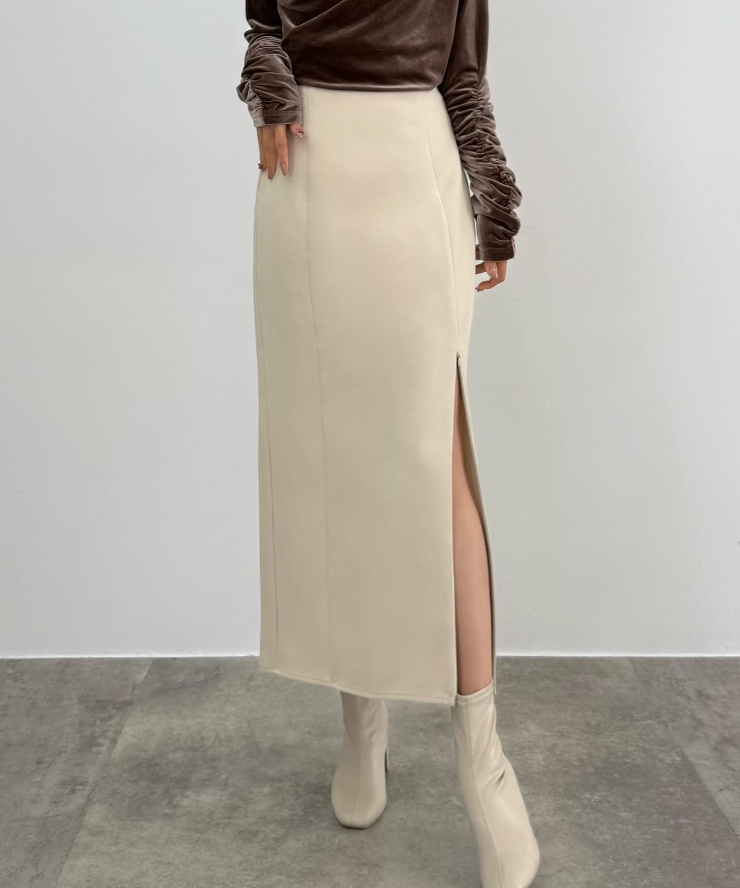 【ジュノア/JUNOAH】のCENEA ハイウエストジップIラインスカート(通年生地) インテリア・キッズ・メンズ・レディースファッション・服の通販 founy(ファニー) ファッション Fashion レディースファッション Fashion for Women スカート Skirts アイボリー|ID: prp329100004787589 ipo3291000000034824849