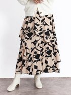 【ヴァン/Vin】のジオメトリックランダムティアードスカート 人気、トレンドファッション・服の通販 founy(ファニー) ファッション Fashion レディースファッション Fashion for Women スカート Skirts ティアードスカート Tiered Skirts エレガント 上品 Elegant カーディガン Cardigan, Knitwear シンプル Simple, Minimal スリット Slit, Slit Detail フレア Flare, Flared モダン Modern, Contemporary ランダム Random, Irregular thumbnail ベージュ|ID: prp329100004787622 ipo3291000000034927343