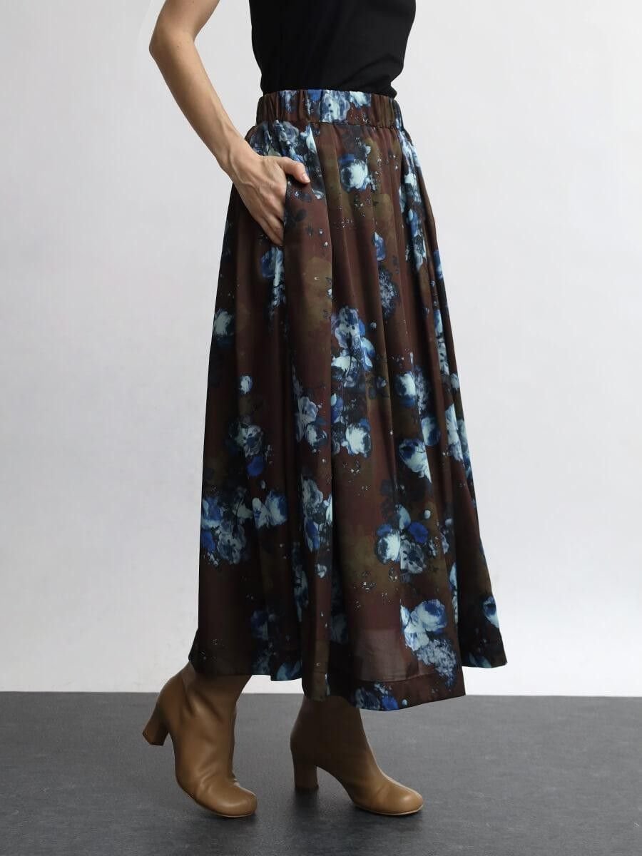 【ラシュッド/LASUD】のヴィンテージフラワープリントタックフレアスカート インテリア・キッズ・メンズ・レディースファッション・服の通販 founy(ファニー) ファッション Fashion レディースファッション Fashion for Women スカート Skirts Aライン・フレアスカート A-Line & Flared Skirts ヴィンテージ Vintage Style 軽量 Lightweight, Ultra Light サテン Satin, Glossy Fabric バランス Balance, Style Balance フロント Front, Front Design プリント Print, Printed Pattern エレガント 上品 Elegant ブラウン|ID: prp329100004787639 ipo3291000000034946907