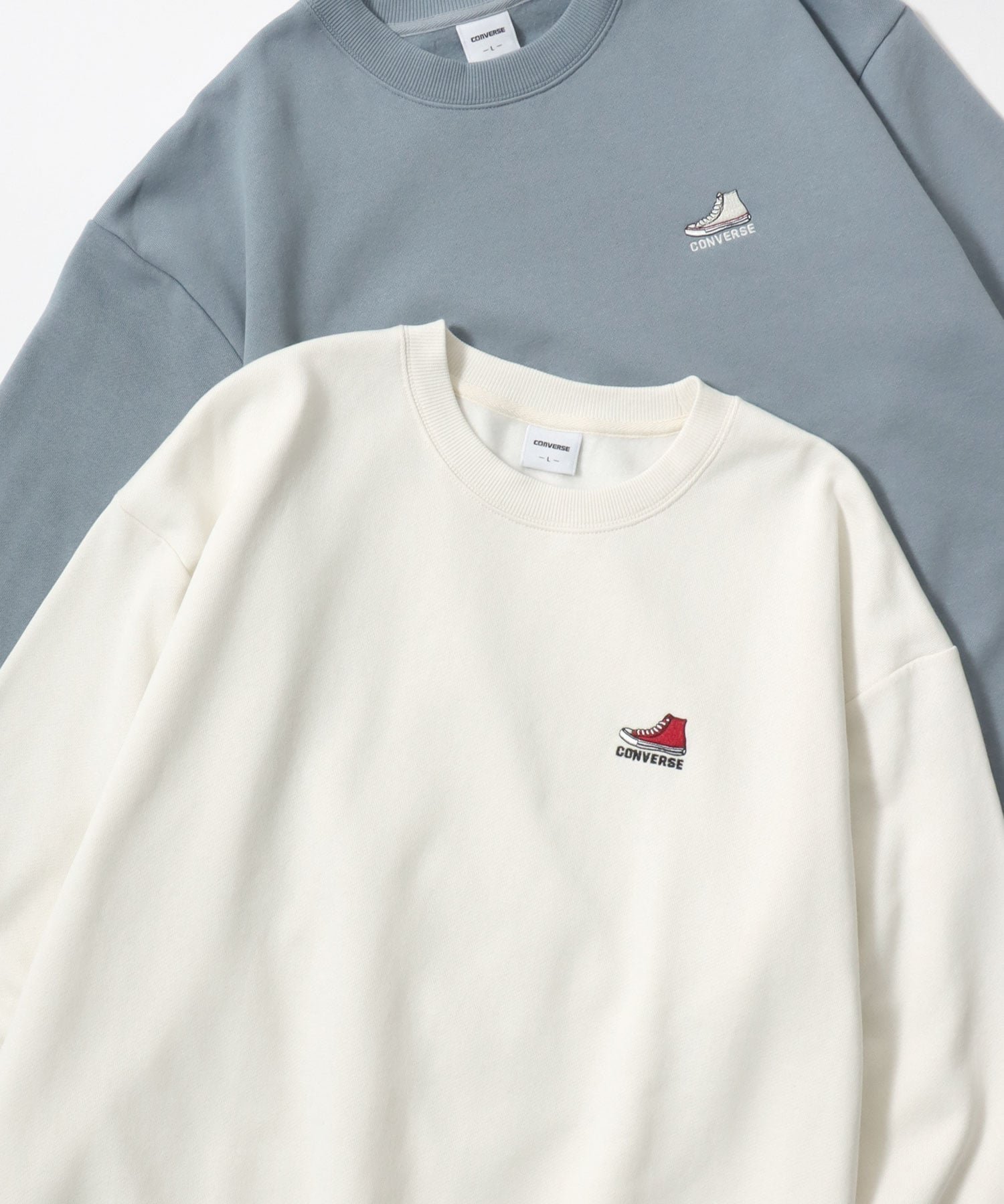 【ラザル/LAZAR】のCONVERSE コンバース 別注 スウェット トレーナー オーバーサイズ 裏起毛 レディース メンズ インテリア・キッズ・メンズ・レディースファッション・服の通販 founy(ファニー) 　ファッション　Fashion　レディースファッション　Fashion for Women　トップス・カットソー　Cut & Sew Tops　レディースパーカー・カジュアルフーディー　Casual Hoodies & Sweatshirts　スウェット・クルーネックトップス　Sweatshirts & Crewnecks / Relaxed Fit Sweat Tops　インナー　Innerwear　カーゴパンツ　Cargo Pants, Utility Pants　カーディガン　Cardigan, Knitwear　キャップ　Cap, Baseball Cap　キャラクター　Character, Licensed Characters　キャンバス　Canvas, Canvas Fabric　シューズ　Shoes, Footwear　シンプル　Simple, Minimal　ジャケット　Jacket, Outerwear　スウェット / スエット　Sweatshirt, Sweatwear　スタンダード　Standard, Basic　ストライプ　Stripe, Striped Pattern　スニーカー　Sneakers, Trainers　スポーツ　Sports, Activewear　スラックス　Slacks, Dress Pants　セットアップ　Set-Up, Coordinated Outfit　センター　Center, Center Line　ダウン　Down, Puffer　デニム　Denim, Jeans Material　トレンド　Trend, Trending Now　トレーナー　Sweatshirt, Trainer　定番　Standard, Basic Item　人気　Popular, Best Seller　バスケット　Basket, Basket Bag　パーカー　Hoodie, Parka　オフホワイト|ID: prp329100004787689 ipo3291000000034748477