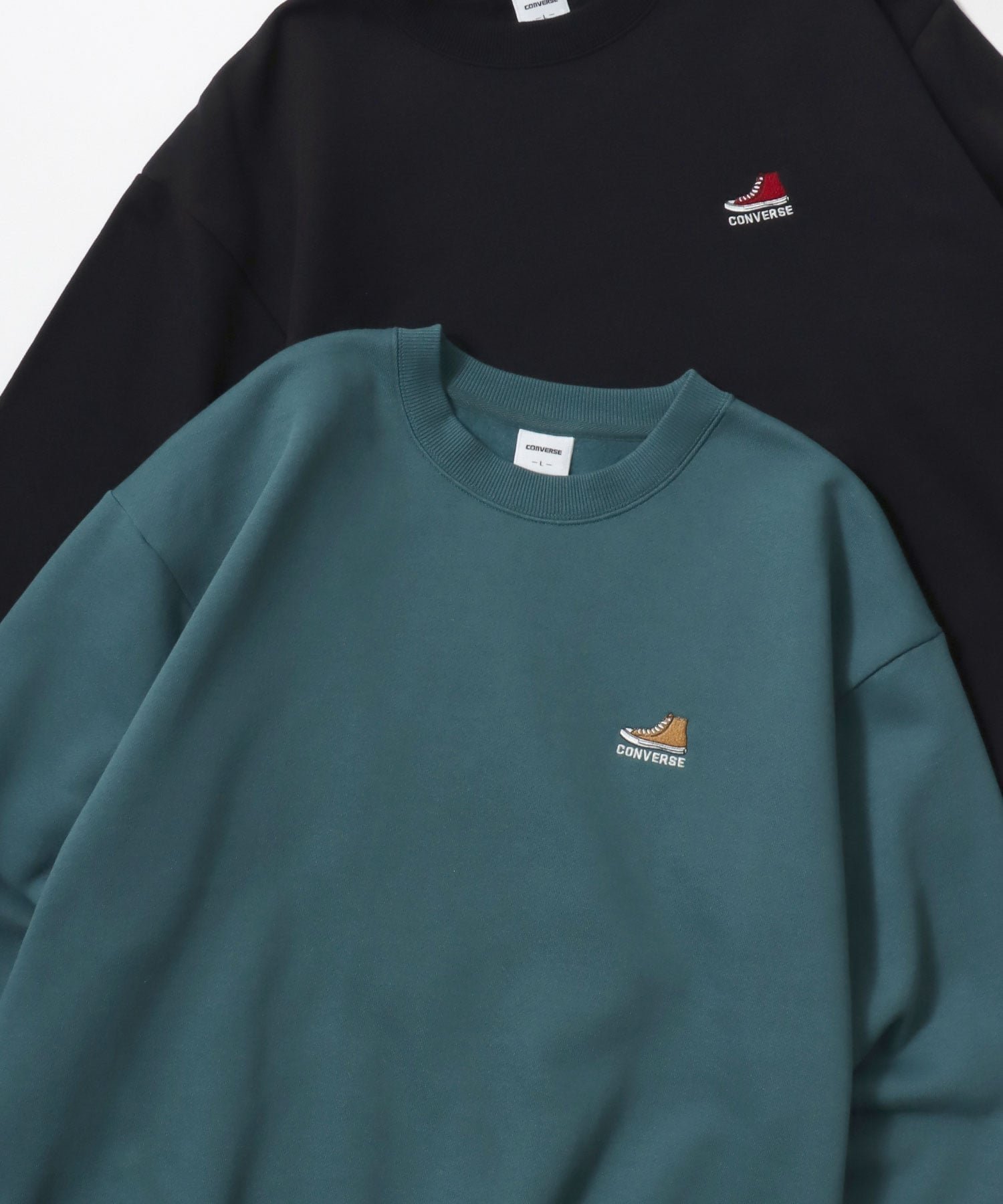 【ラザル/LAZAR】のCONVERSE コンバース 別注 スウェット トレーナー オーバーサイズ 裏起毛 レディース メンズ インテリア・キッズ・メンズ・レディースファッション・服の通販 founy(ファニー) 　ファッション　Fashion　レディースファッション　Fashion for Women　トップス・カットソー　Cut & Sew Tops　レディースパーカー・カジュアルフーディー　Casual Hoodies & Sweatshirts　スウェット・クルーネックトップス　Sweatshirts & Crewnecks / Relaxed Fit Sweat Tops　インナー　Innerwear　カーゴパンツ　Cargo Pants, Utility Pants　カーディガン　Cardigan, Knitwear　キャップ　Cap, Baseball Cap　キャラクター　Character, Licensed Characters　キャンバス　Canvas, Canvas Fabric　シューズ　Shoes, Footwear　シンプル　Simple, Minimal　ジャケット　Jacket, Outerwear　スウェット / スエット　Sweatshirt, Sweatwear　スタンダード　Standard, Basic　ストライプ　Stripe, Striped Pattern　スニーカー　Sneakers, Trainers　スポーツ　Sports, Activewear　スラックス　Slacks, Dress Pants　セットアップ　Set-Up, Coordinated Outfit　センター　Center, Center Line　ダウン　Down, Puffer　デニム　Denim, Jeans Material　トレンド　Trend, Trending Now　トレーナー　Sweatshirt, Trainer　定番　Standard, Basic Item　人気　Popular, Best Seller　バスケット　Basket, Basket Bag　パーカー　Hoodie, Parka　グリーン系その他|ID: prp329100004787689 ipo3291000000034748482