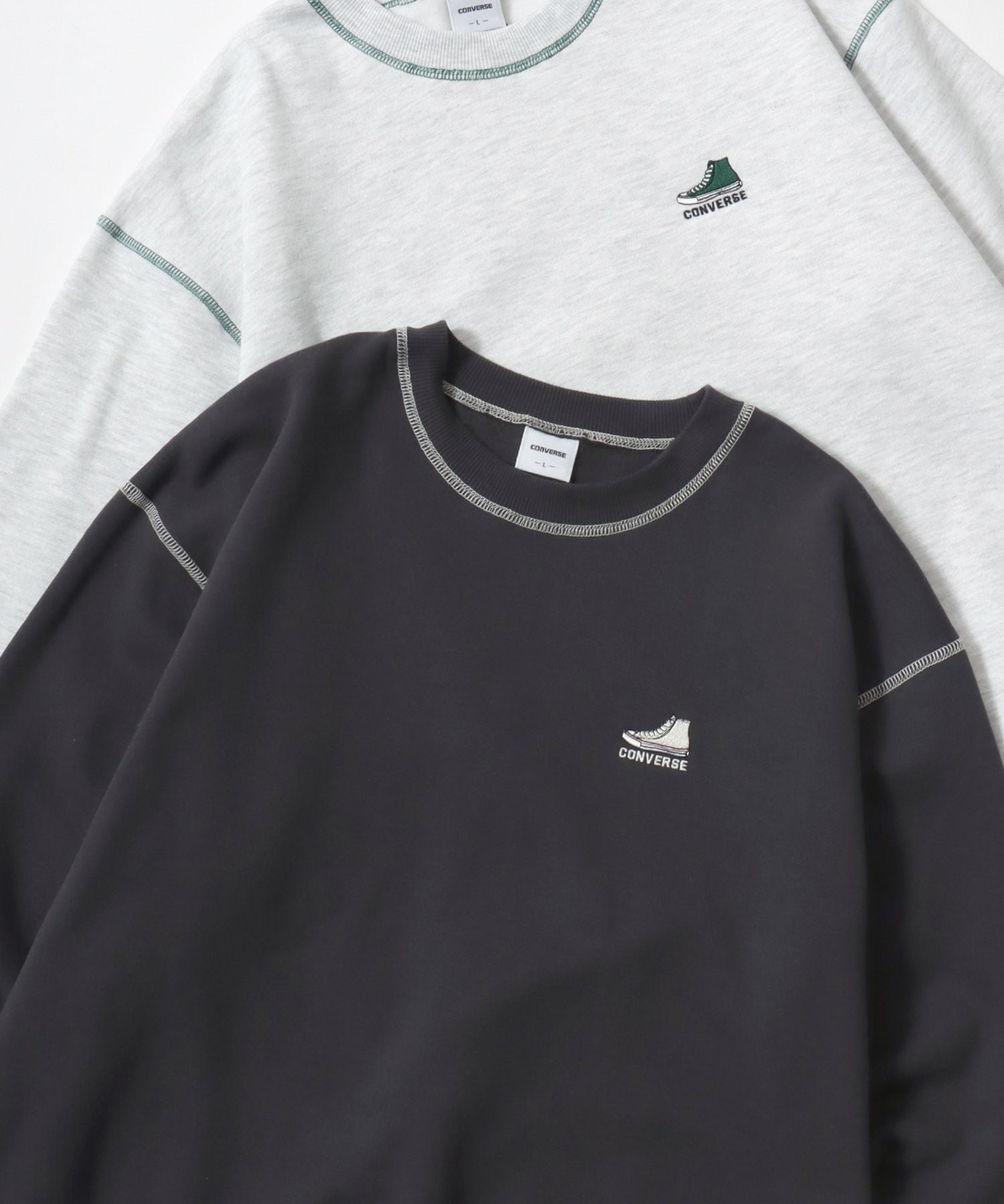 【ラザル/LAZAR】のCONVERSE コンバース 別注 スウェット トレーナー オーバーサイズ 裏起毛 レディース メンズ インテリア・キッズ・メンズ・レディースファッション・服の通販 founy(ファニー) 　ファッション　Fashion　レディースファッション　Fashion for Women　トップス・カットソー　Cut & Sew Tops　レディースパーカー・カジュアルフーディー　Casual Hoodies & Sweatshirts　スウェット・クルーネックトップス　Sweatshirts & Crewnecks / Relaxed Fit Sweat Tops　インナー　Innerwear　カーゴパンツ　Cargo Pants, Utility Pants　カーディガン　Cardigan, Knitwear　キャップ　Cap, Baseball Cap　キャラクター　Character, Licensed Characters　キャンバス　Canvas, Canvas Fabric　シューズ　Shoes, Footwear　シンプル　Simple, Minimal　ジャケット　Jacket, Outerwear　スウェット / スエット　Sweatshirt, Sweatwear　スタンダード　Standard, Basic　ストライプ　Stripe, Striped Pattern　スニーカー　Sneakers, Trainers　スポーツ　Sports, Activewear　スラックス　Slacks, Dress Pants　セットアップ　Set-Up, Coordinated Outfit　センター　Center, Center Line　ダウン　Down, Puffer　デニム　Denim, Jeans Material　トレンド　Trend, Trending Now　トレーナー　Sweatshirt, Trainer　定番　Standard, Basic Item　人気　Popular, Best Seller　バスケット　Basket, Basket Bag　パーカー　Hoodie, Parka　ブラック系その他|ID: prp329100004787689 ipo3291000000034748485