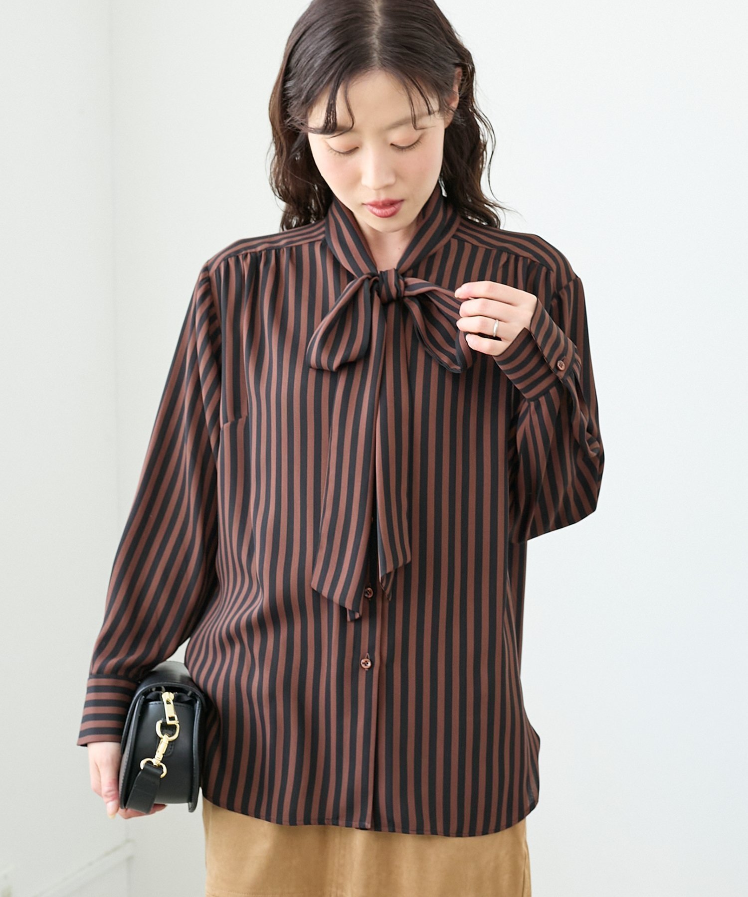 【ルクールブラン/le.coeur blanc】のストライプボウタイブラウス インテリア・キッズ・メンズ・レディースファッション・服の通販 founy(ファニー) ファッション Fashion レディースファッション Fashion for Women トップス・カットソー Cut & Sew Tops シャツ・ブラウス・オフィスカジュアル Elegant Blouses & Button-Ups おすすめ Recommended / Our Picks ジャケット Jacket, Outerwear リボン Ribbon, Bow 人気 Popular, Best Seller ブラウン柄|ID: prp329100004787854 ipo3291000000034843896