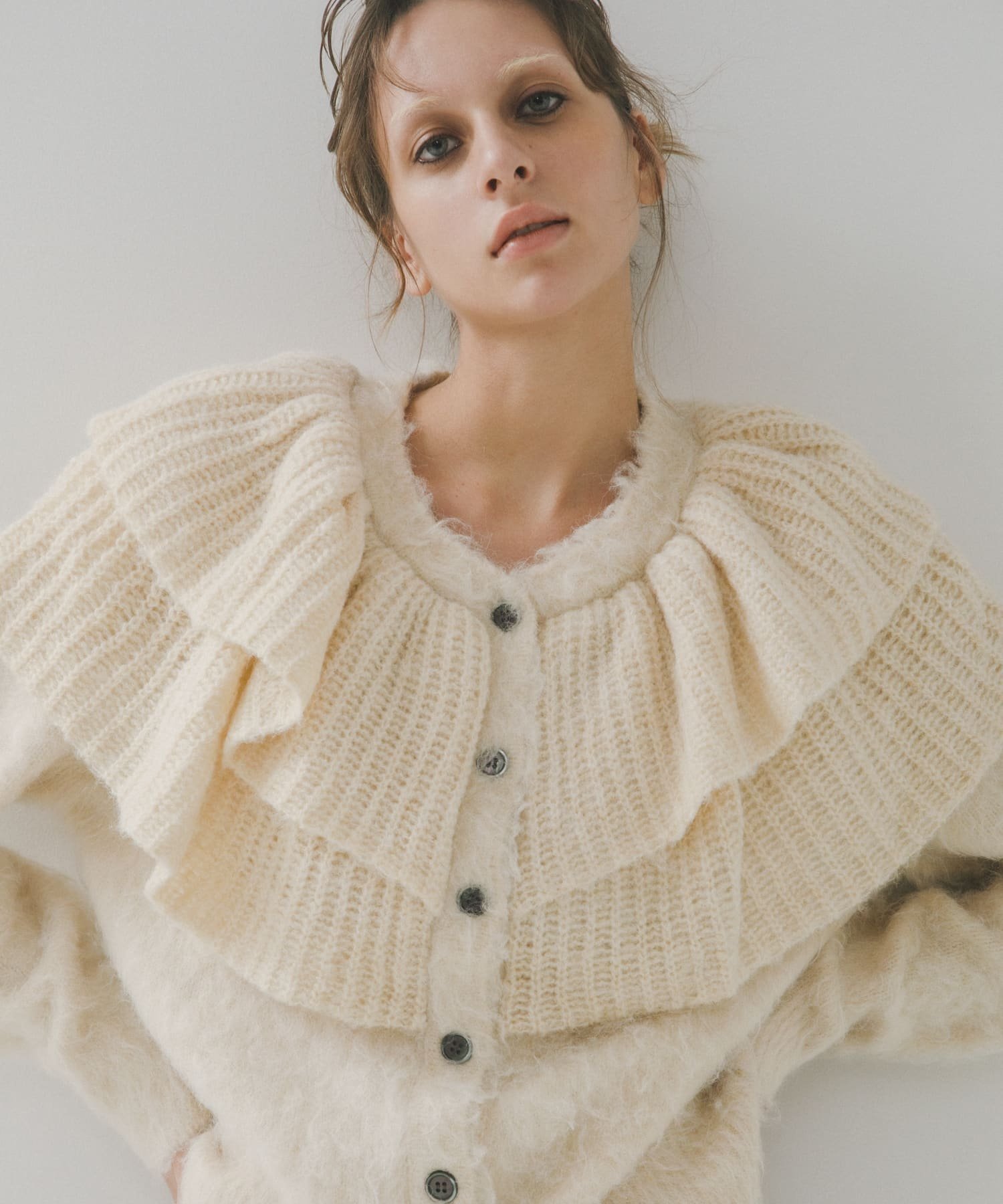 【ラート/LAATO】のfrill frill knit cardigan インテリア・キッズ・メンズ・レディースファッション・服の通販 founy(ファニー) 　ファッション　Fashion　レディースファッション　Fashion for Women　トップス・カットソー　Cut & Sew Tops　ニット　Knit Tops & Sweaters　カーディガン・羽織り　Layered Style Cardigans　カーディガン　Cardigan, Knitwear　トレンド　Trend, Trending Now　なめらか　Smooth, Silky Texture　バランス　Balance, Style Balance　フリル　Frill, Ruffle　フロント　Front, Front Design　A/W・秋冬　Autumn/Winter　冬　Winter / This Winter　2025年　2025　2025-2026秋冬・A/W　Autumn/Winter 2025–26 AW25–26　マスタード|ID: prp329100004787892 ipo3291000000035039018