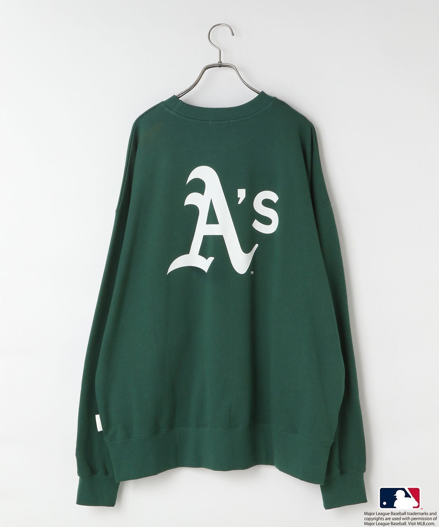 【ローリーズファーム/LOWRYS FARM】のMLBBIGスウェット インテリア・キッズ・メンズ・レディースファッション・服の通販 founy(ファニー) 　ファッション　Fashion　レディースファッション　Fashion for Women　トップス・カットソー　Cut & Sew Tops　レディースパーカー・カジュアルフーディー　Casual Hoodies & Sweatshirts　スウェット・クルーネックトップス　Sweatshirts & Crewnecks / Relaxed Fit Sweat Tops　スウェット / スエット　Sweatshirt, Sweatwear　ビッグ　Big, Oversized　アスレチックス|ID: prp329100004787956 ipo3291000000034791519