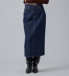 【エドウイン オンライン モール/EDWIN ONLINE MALL】のLee STANDARD WARDROBE スカート セットアップ可【スタイリスト樋口かほり着用】 人気、トレンドファッション・服の通販 founy(ファニー) ファッション Fashion レディースファッション Fashion for Women セットアップ Matching Sets スカート・ミニ/ミディ/マキシ Skirts / Mini, Midi & Maxi Skirts シンプル Simple, Minimal スニーカー Sneakers, Trainers スリット Slit, Slit Detail セットアップ Set-Up, Coordinated Outfit デニム Denim, Jeans Material ミドル Middle Length, Mid Height エレガント 上品 Elegant thumbnail インディゴブルー|ID: prp329100004787970 ipo3291000000034998673