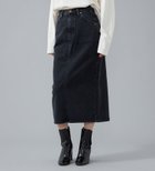 【エドウイン オンライン モール/EDWIN ONLINE MALL】のLee STANDARD WARDROBE スカート セットアップ可【スタイリスト樋口かほり着用】 人気、トレンドファッション・服の通販 founy(ファニー) ファッション Fashion レディースファッション Fashion for Women セットアップ Matching Sets スカート・ミニ/ミディ/マキシ Skirts / Mini, Midi & Maxi Skirts シンプル Simple, Minimal スニーカー Sneakers, Trainers スリット Slit, Slit Detail セットアップ Set-Up, Coordinated Outfit デニム Denim, Jeans Material ミドル Middle Length, Mid Height エレガント 上品 Elegant thumbnail ブラックデニム|ID: prp329100004787970 ipo3291000000034998674