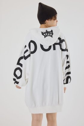 【ロデオクラウンズワイドボウル/RODEO CROWNS WIDE BOWL】のロゴパーカーワンピース 人気、トレンドファッション・服の通販 founy(ファニー) ファッション Fashion レディースファッション Fashion for Women ワンピース Dresses おすすめ Recommended / Our Picks シンプル Simple, Minimal スキニーデニム Skinny Jeans, Slim Jeans デニム Denim, Jeans Material バランス Balance, Style Balance ビッグ Big, Oversized フレア Flare, Flared フロント Front, Front Design プリント Print, Printed Pattern リラックス Relax, Relaxed Fit |ID:prp329100004788048