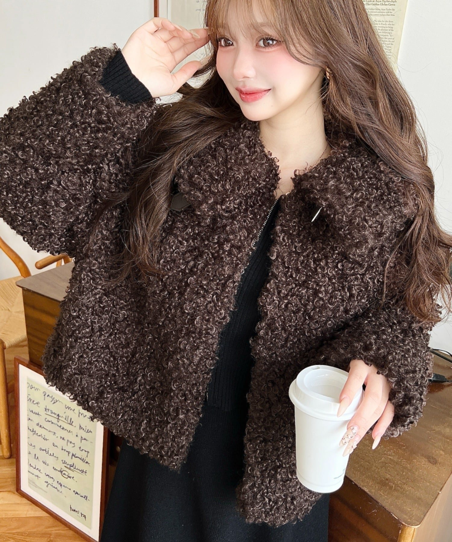 【モーメントプラス/moment+ / MEN】の衿付きプードルフェイクファーブルゾン インテリア・キッズ・メンズ・レディースファッション・服の通販 founy(ファニー) 　ファッション　Fashion　メンズファッション　Fashion for Men　ガーリー　Girly, Feminine Style　今季　This Season, Current Season　軽量　Lightweight, Ultra Light　ショート　Short, Short Length　ジャケット　Jacket, Outerwear　スラックス　Slacks, Dress Pants　タイツ　Tights, Legwear　タートルネック　Turtleneck, High Neck　チェック　Check, Plaid, Tartan　デニム　Denim, Jeans Material　トレンド　Trend, Trending Now　ハイネック　High Neck, Mock Neck　ベーシック　Basic, Essential　ポケット　Pocket, Pocket Detail　マーメイド　Mermaid, Fishtail Silhouette　ミニスカート　Mini Skirt, Short Skirt　リアル　Real, Realistic　ロング　Long, Long-Length　再入荷　Restock / Back in Stock　プチプライス・低価格　Affordable / Budget Price　おすすめ　Recommended / Our Picks　ブラウン|ID: prp329100004788194 ipo3291000000034914207