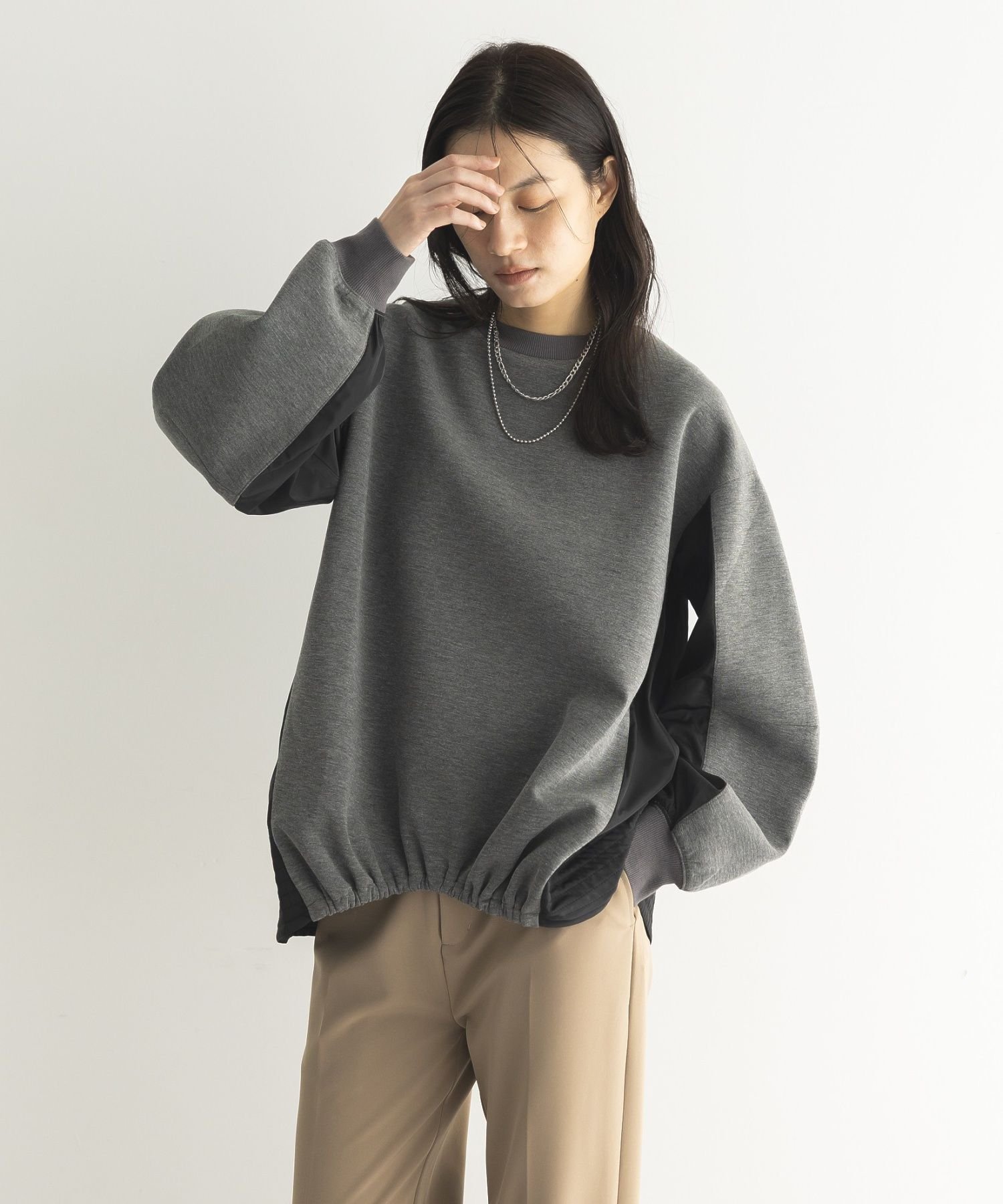 【ガレージ オブ グッド クロージング/GARAGE OF GOOD CLOTHING】のダンボール×タフタドッキングプルオーバー インテリア・キッズ・メンズ・レディースファッション・服の通販 founy(ファニー) 　ファッション　Fashion　レディースファッション　Fashion for Women　トップス・カットソー　Cut & Sew Tops　カジュアルプルオーバー・ニットトップス　Pullovers & Knit Tops / Casual Pullovers　おすすめ　Recommended / Our Picks　シンプル　Simple, Minimal　タフタ　Taffeta, Structured Fabric　テクスチャー　Texture, Textured Fabric　ポケット　Pocket, Pocket Detail　チャコールグレー|ID: prp329100004788216 ipo3291000000035174242