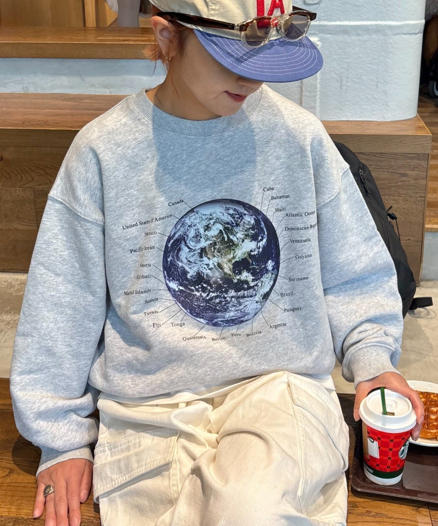 【チャオパニックティピー/CIAOPANIC TYPY】の【WEB限定】【UNISEX】MOON/EARTH裏毛スウェット インテリア・キッズ・メンズ・レディースファッション・服の通販 founy(ファニー) 　ファッション　Fashion　レディースファッション　Fashion for Women　トップス・カットソー　Cut & Sew Tops　レディースパーカー・カジュアルフーディー　Casual Hoodies & Sweatshirts　スウェット・クルーネックトップス　Sweatshirts & Crewnecks / Relaxed Fit Sweat Tops　カーゴパンツ　Cargo Pants, Utility Pants　スウェット / スエット　Sweatshirt, Sweatwear　デニム　Denim, Jeans Material　トレンド　Trend, Trending Now　ハーフ　Half, Half-Length　フロント　Front, Front Design　プリント　Print, Printed Pattern　ユニセックス　Unisex, Genderless　レース　Lace, Lace Fabric　ワイド　Wide, Wide Fit　おすすめ　Recommended / Our Picks　グレー|ID: prp329100004788232 ipo3291000000034780546