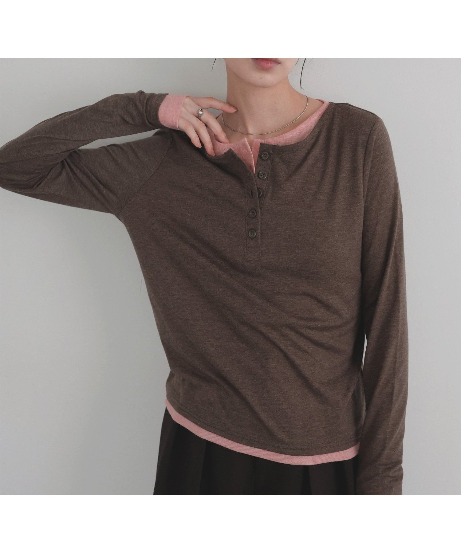 【リアン/Lian】のバイカラーヘンリーネックプルオーバー インテリア・キッズ・メンズ・レディースファッション・服の通販 founy(ファニー) 　ファッション　Fashion　レディースファッション　Fashion for Women　トップス・カットソー　Cut & Sew Tops　カジュアルプルオーバー・ニットトップス　Pullovers & Knit Tops / Casual Pullovers　ブラウン|ID: prp329100004788247 ipo3291000000034781606