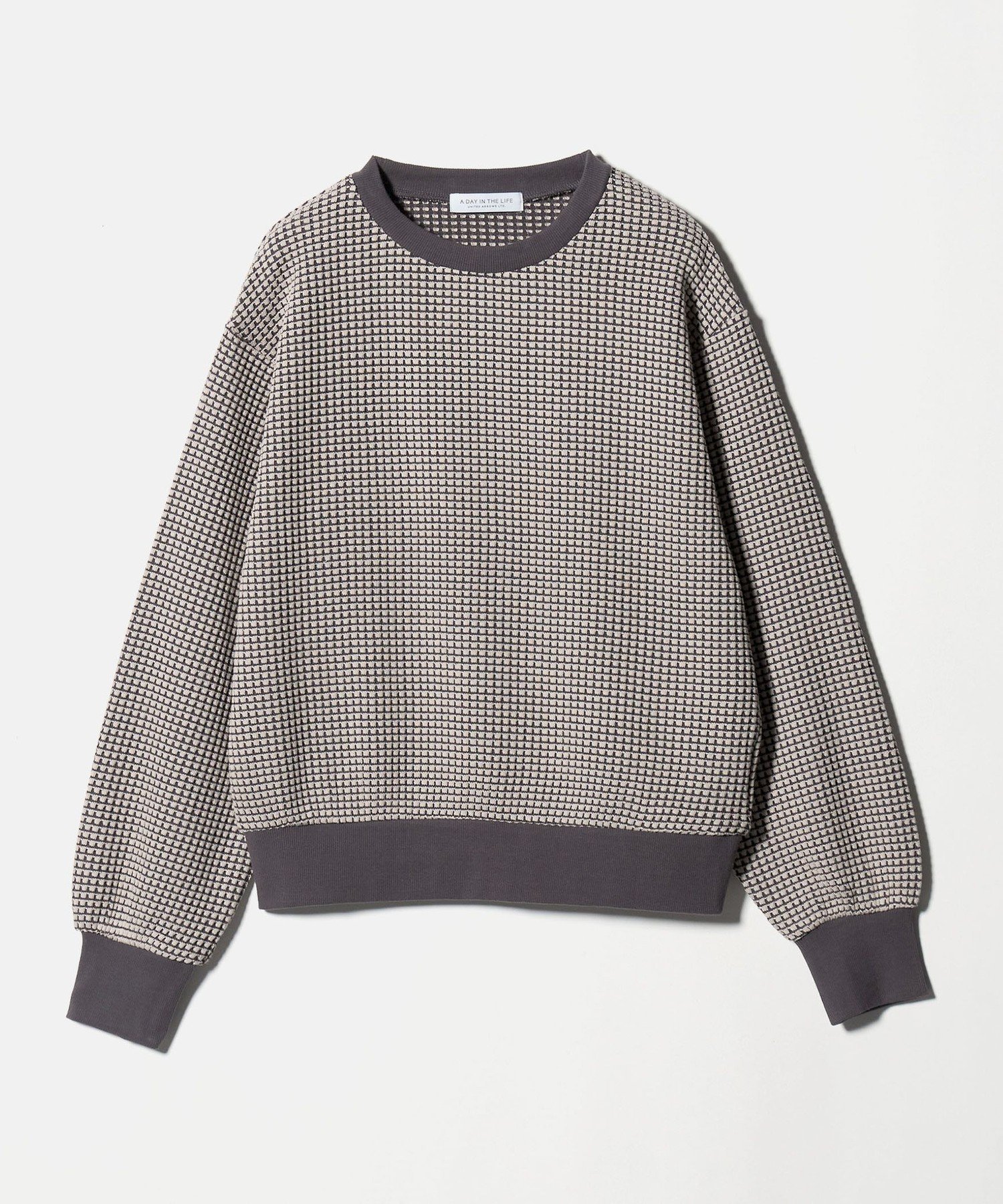 【ユナイテッドアローズ/UNITED ARROWS】の2トーン ワッフルTシャツ A DAY IN THE LIFE インテリア・キッズ・メンズ・レディースファッション・服の通販 founy(ファニー) 　ファッション　Fashion　レディースファッション　Fashion for Women　トップス・カットソー　Cut & Sew Tops　シャツ・ブラウス・オフィスカジュアル　Elegant Blouses & Button-Ups　ロングTシャツ・Tシャツ　Longline T-Shirts & Tees　インナー　Innerwear　カーディガン　Cardigan, Knitwear　シンプル　Simple, Minimal　ジャケット　Jacket, Outerwear　トレンド　Trend, Trending Now　バランス　Balance, Style Balance　無地　Plain, Solid Color　ワッフル　Waffle, Waffle Knit　アウトレット　Outlet / Clearance　ビジネス 仕事 通勤　Business / Work / Commuting　LT.PINK|ID: prp329100004788293 ipo3291000000034750819