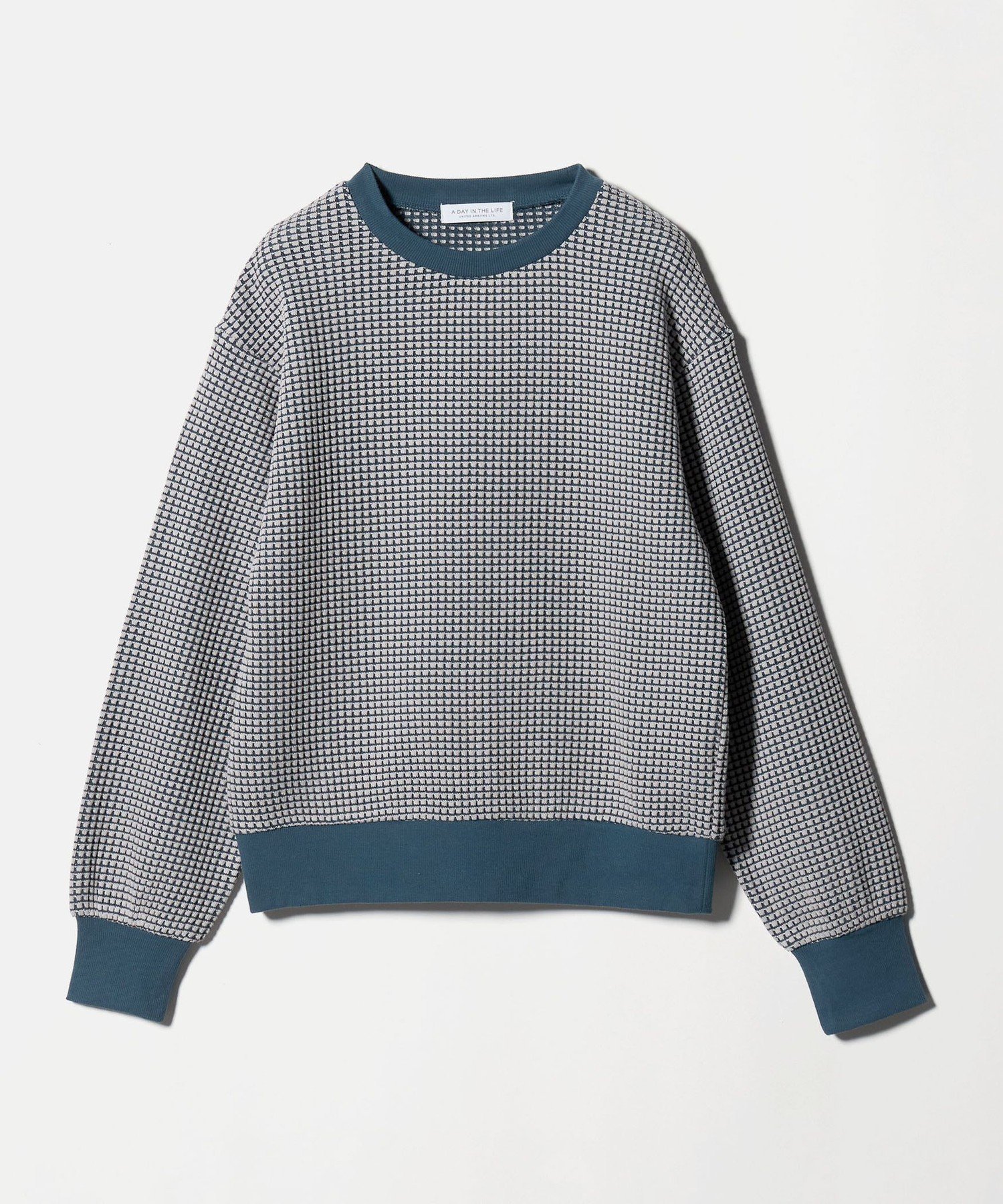 【ユナイテッドアローズ/UNITED ARROWS】の2トーン ワッフルTシャツ A DAY IN THE LIFE インテリア・キッズ・メンズ・レディースファッション・服の通販 founy(ファニー) 　ファッション　Fashion　レディースファッション　Fashion for Women　トップス・カットソー　Cut & Sew Tops　シャツ・ブラウス・オフィスカジュアル　Elegant Blouses & Button-Ups　ロングTシャツ・Tシャツ　Longline T-Shirts & Tees　インナー　Innerwear　カーディガン　Cardigan, Knitwear　シンプル　Simple, Minimal　ジャケット　Jacket, Outerwear　トレンド　Trend, Trending Now　バランス　Balance, Style Balance　無地　Plain, Solid Color　ワッフル　Waffle, Waffle Knit　アウトレット　Outlet / Clearance　ビジネス 仕事 通勤　Business / Work / Commuting　TURQUOISE|ID: prp329100004788293 ipo3291000000034750824