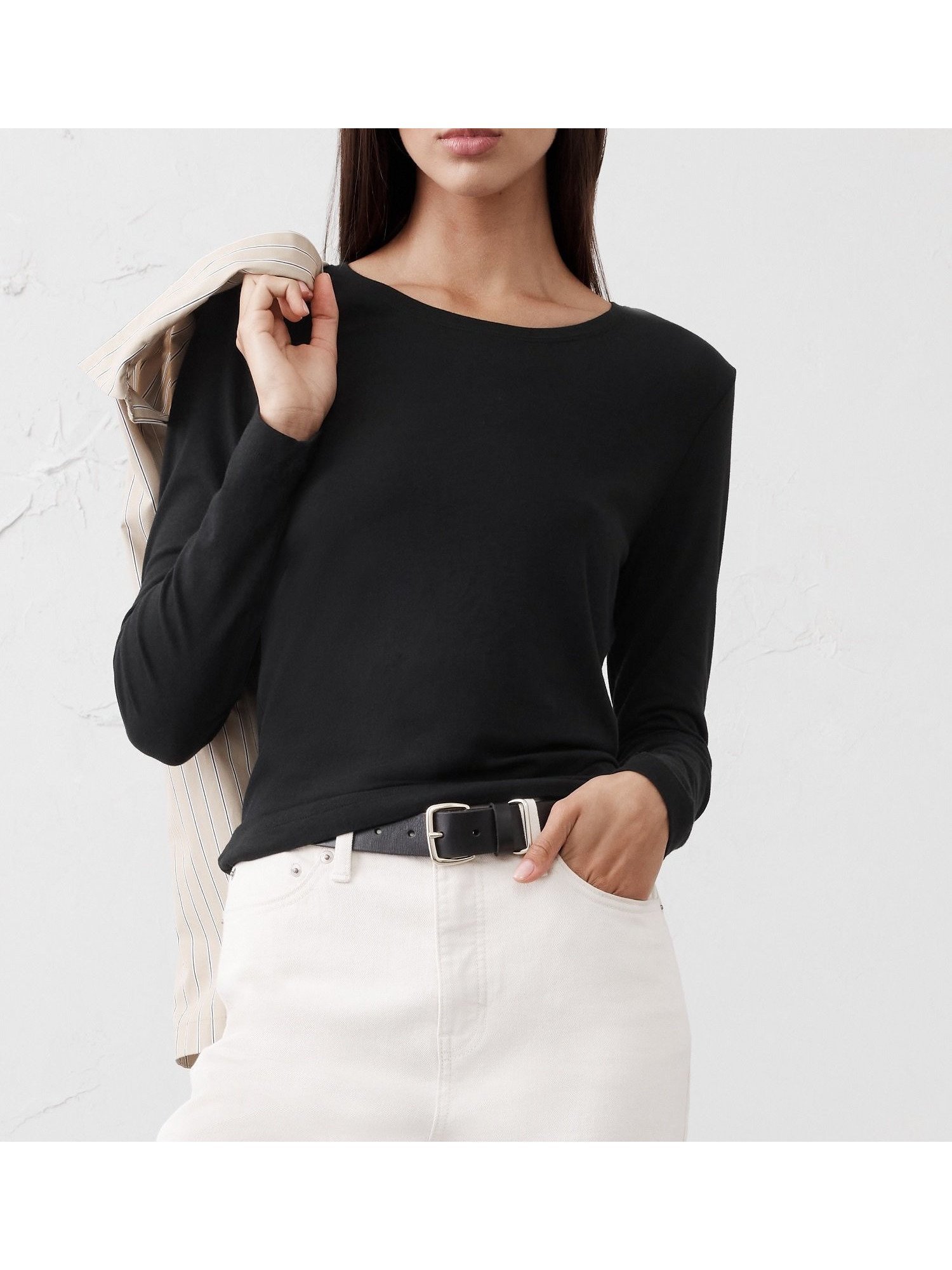 【バナナリパブリック ファクトリーストア/BANANA REPUBLIC FACTORY STORE】のBANANA REPUBLIC FACTORY STORE タイムレスクルーネックTシャツ 人気、トレンドファッション・服の通販 founy(ファニー) ファッション Fashion レディースファッション Fashion for Women トップス・カットソー Cut & Sew Tops シャツ・ブラウス・オフィスカジュアル Elegant Blouses & Button-Ups ロングTシャツ・Tシャツ Longline T-Shirts & Tees インナー Innerwear ロング Long, Long-Length 羽織 Haori, Light Jacket other-1|ID: prp329100004788303 ipo3291000000034750856