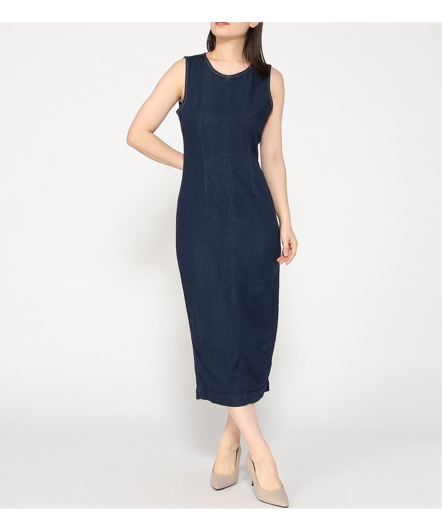 【ゲス/GUESS】のGUESS/SL Dahlia Denim Dress インテリア・キッズ・メンズ・レディースファッション・服の通販 founy(ファニー) 　ファッション　Fashion　レディースファッション　Fashion for Women　ワンピース　Dresses　フォーマル・パーティードレス・結婚式用ドレス　Elegant & Casual Dresses　アクセサリー　Fashion Accessories　カーディガン　Cardigan, Knitwear　シルク　Silk, 100% Silk　ジャケット　Jacket, Outerwear　スリット　Slit, Slit Detail　ダウン　Down, Puffer　フォルム　Silhouette, Form　インディゴブルー|ID: prp329100004788386 ipo3291000000034751161