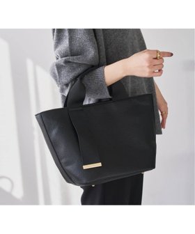 【ル タロン/Le Talon】の《追加》LE TALON BELT M トート 人気、トレンドファッション・服の通販 founy(ファニー) ファッション Fashion レディースファッション Fashion for Women バッグ Bags スマート Smart, Elegant ミドル Middle Length, Mid Height メタル Metal, Metal Parts エレガント 上品 Elegant ビジネス 仕事 通勤 Business / Work / Commuting |ID:prp329100004788427