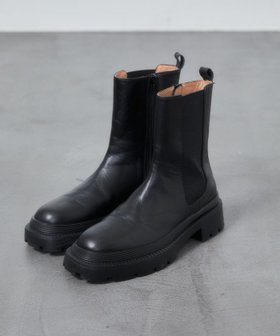 【フリークスストア/FREAK'S STORE】のATELIER BRUGGE/アトリエブルージュ レザー サイドゴア タンクブーツ / 牛革(22.5cm~24.5cmサイズ展開) 25AW 人気、トレンドファッション・服の通販 founy(ファニー) ファッション Fashion レディースファッション Fashion for Women エレガント 上品 Elegant 厚底 Platform Shoes タンク Tank Top, Sleeveless Top デニム Denim, Jeans Material トレンド Trend, Trending Now 定番 Standard, Basic Item 人気 Popular, Best Seller ベーシック Basic, Essential ロング Long, Long-Length A/W・秋冬 Autumn/Winter 冬 Winter / This Winter おすすめ Recommended / Our Picks 2025年 2025 2025-2026秋冬・A/W Autumn/Winter 2025–26 AW25–26 |ID:prp329100004788615