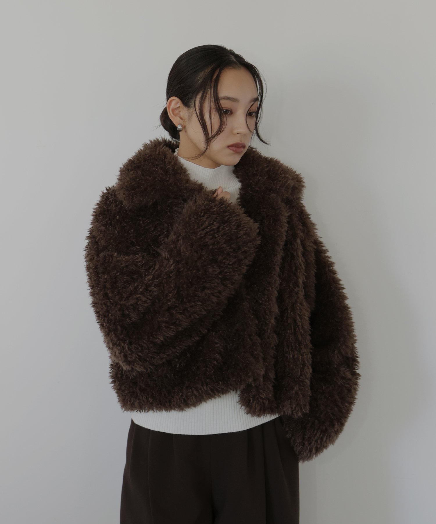 【ヘラム/hellam】のスタンドカラーフェイクファーブルゾン インテリア・キッズ・メンズ・レディースファッション・服の通販 founy(ファニー) 　ファッション　Fashion　レディースファッション　Fashion for Women　アウター　Coat / Outerwear Collection　ブルゾンジャケット・スポーティアウター　Blouson Jackets　ショート　Short, Short Length　ジャケット　Jacket, Outerwear　ブラウン|ID: prp329100004788720 ipo3291000000034881548