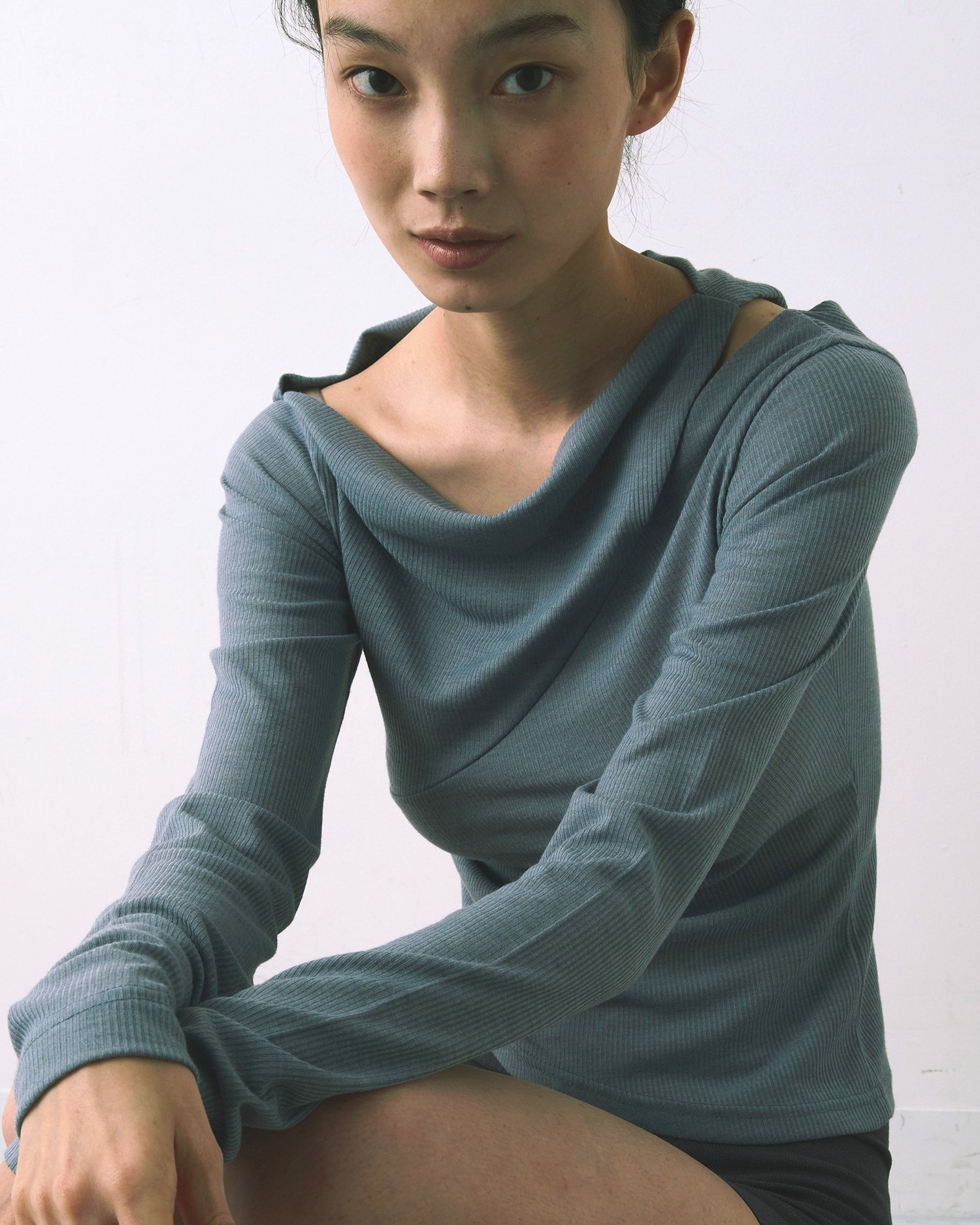 【エイチオーヴィー/H O V】のkiehtova/ONE SHOULDER DRAPE TOPS/ワンショルダードレープトップス 長袖 カットソー 人気、トレンドファッション・服の通販 founy(ファニー) 　ファッション　Fashion　レディースファッション　Fashion for Women　トップス・カットソー　Cut & Sew Tops　カットソー・ベーシックTシャツ　Cut-and-Sewn Tops / Stretch Tees & Basics　インナー　Innerwear　カットソー　Cut and Sewn Top　長袖　Long Sleeve, Full Sleeve　 other-1|ID: prp329100004788722 ipo3291000000034752489