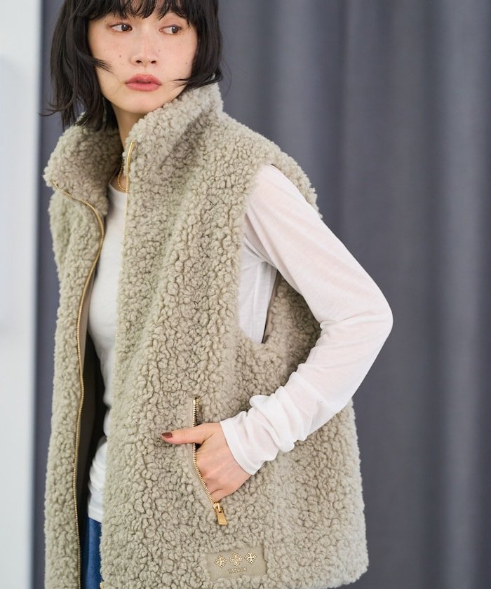 【フリークスストア/FREAK'S STORE】の別注 EXCLUSIVE GIULIA/別注 エクスクルーシブ ジュリア/ LUELAベスト 25AW インテリア・キッズ・メンズ・レディースファッション・服の通販 founy(ファニー) ファッション Fashion レディースファッション Fashion for Women アウター Coat / Outerwear Collection トップス・カットソー Cut & Sew Tops ベスト&ジレ / 重ね着スタイル Vests & Gilets 秋 Autumn スペシャル Special, Limited Edition 人気 Popular, Best Seller ベスト Vest, Waistcoat 別注 Limited Edition, Custom Order リュクス Luxury, Elegant, High-End, Chic ロング Long, Long-Length A/W・秋冬 Autumn/Winter 冬 Winter / This Winter 2025年 2025 2025-2026秋冬・A/W Autumn/Winter 2025–26 AW25–26 ライトグレー|ID: prp329100004788796 ipo3291000000034881708