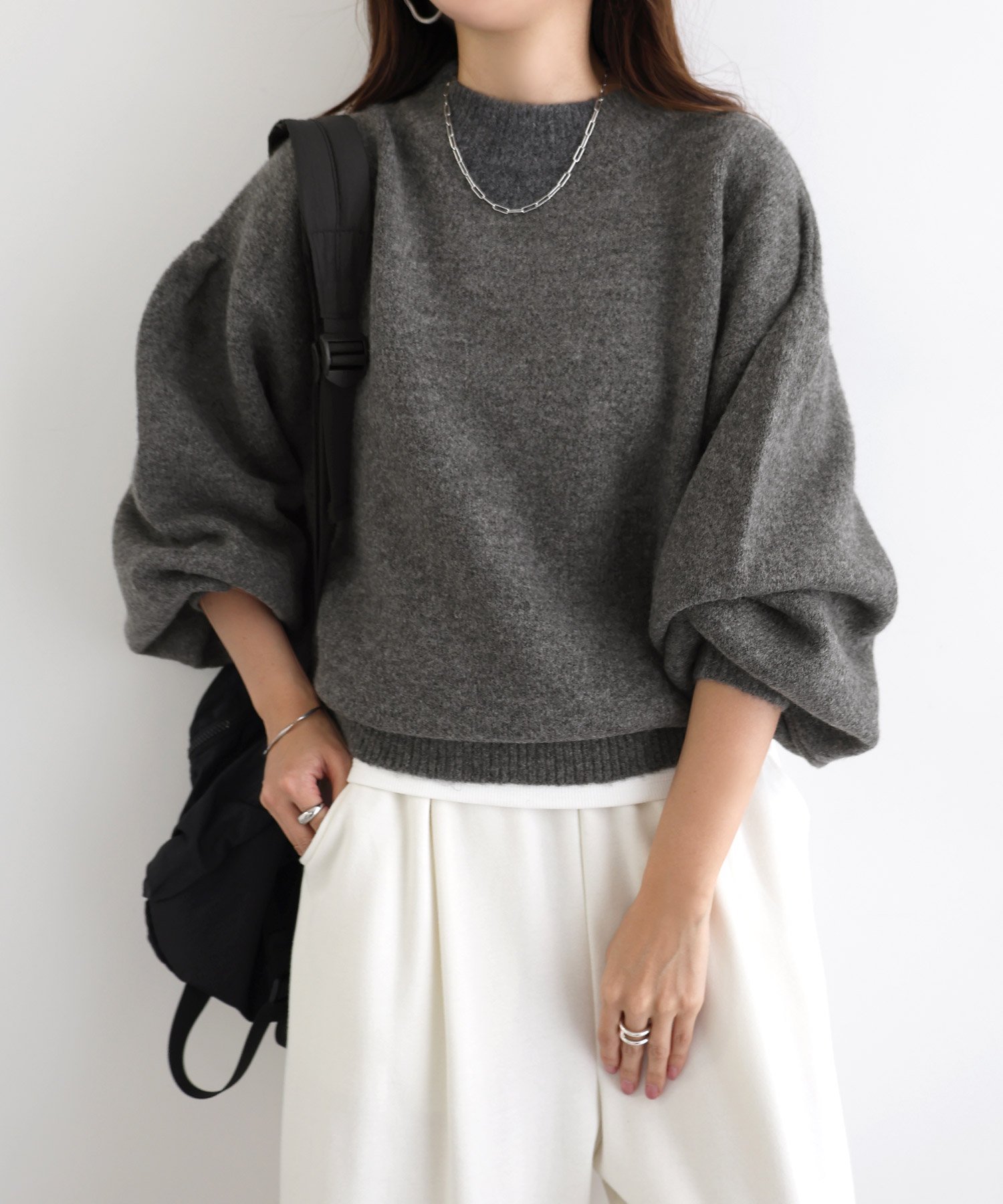 【アンドミー/andme】の天竺編み ボリューム袖 ニット トップス インテリア・キッズ・メンズ・レディースファッション・服の通販 founy(ファニー) ファッション Fashion レディースファッション Fashion for Women トップス・カットソー Cut & Sew Tops ニット Knit Tops & Sweaters おすすめ Recommended / Our Picks アクリル Acrylic Material コンパクト Compact, Small Size トレンド Trend, Trending Now ボトム Bottoms, Lower Wear モックネック Mock Neck, Short Turtleneck チャコールグレー|ID: prp329100004788801 ipo3291000000034752830