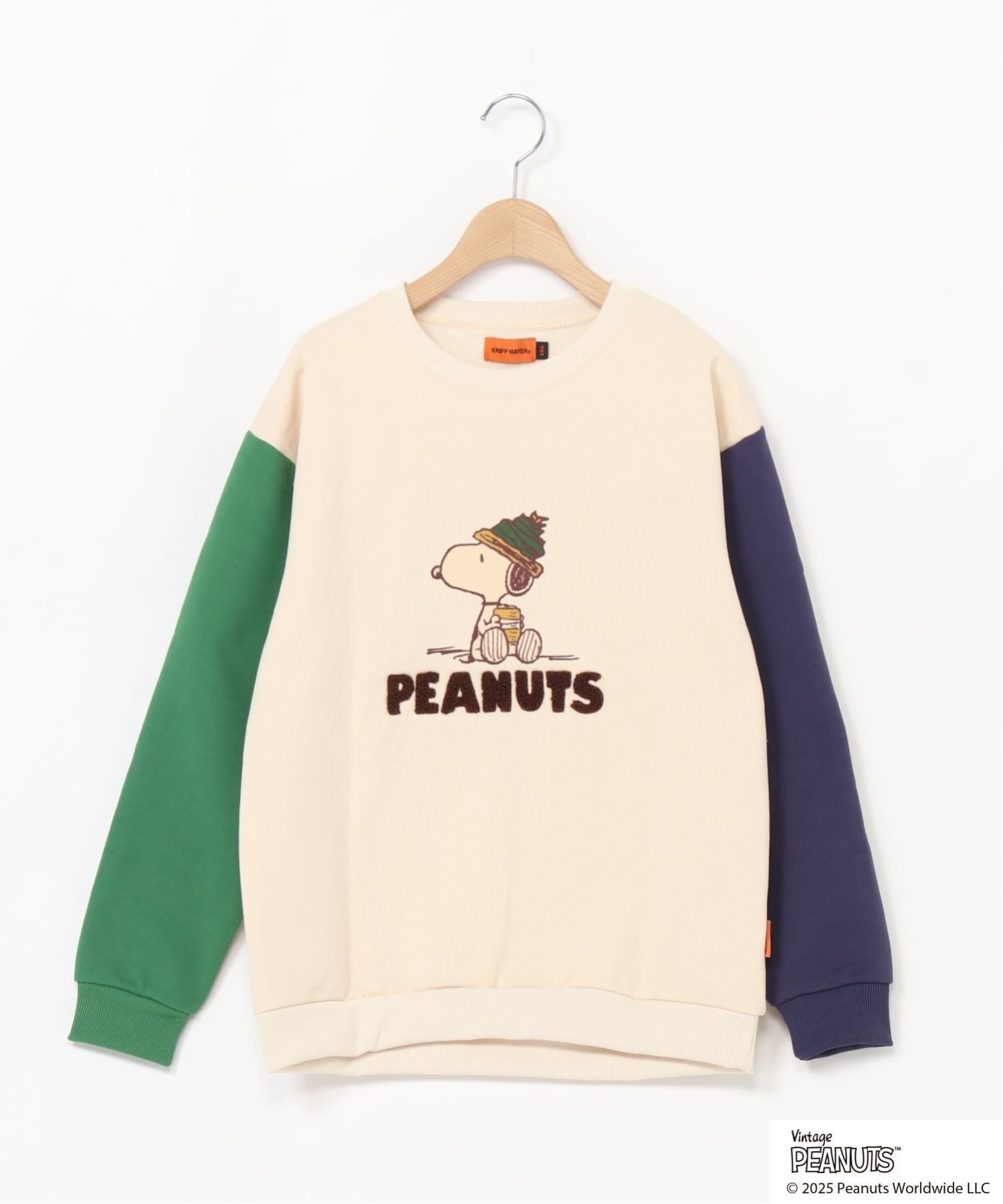 【クリフメイヤー キッズ/KRIFF MAYER / KIDS】のスヌーピー裏起毛スウェット インテリア・キッズ・メンズ・レディースファッション・服の通販 founy(ファニー) 　ファッション　Fashion　キッズファッション　Fashion for Kids　キャラクター　Character, Licensed Characters　グラフィック　Graphic, Graphic Design　シンプル　Simple, Minimal　スウェット / スエット　Sweatshirt, Sweatwear　スタンダード　Standard, Basic　フロント　Front, Front Design　ベーシック　Basic, Essential　メンズ　Men's, Menswear　リラックス　Relax, Relaxed Fit　冬　Winter / This Winter　A/W・秋冬　Autumn/Winter　おすすめ　Recommended / Our Picks　2025年　2025　2025-2026秋冬・A/W　Autumn/Winter 2025–26 AW25–26　MULTI-COL|ID: prp329100004788869 ipo3291000000035044216