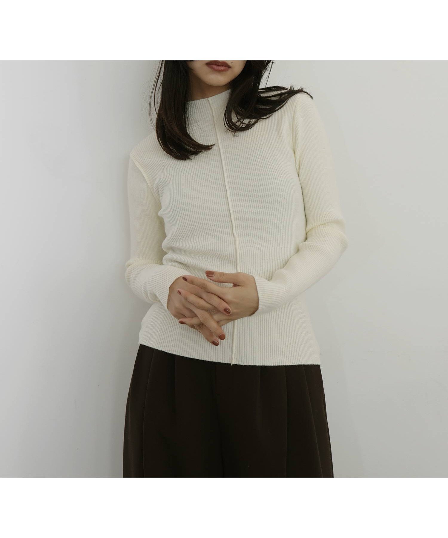 【ヘラム/hellam】のモックネックシェルボタンリブニット インテリア・キッズ・メンズ・レディースファッション・服の通販 founy(ファニー) 　ファッション　Fashion　レディースファッション　Fashion for Women　トップス・カットソー　Cut & Sew Tops　ニット　Knit Tops & Sweaters　シンプル　Simple, Minimal　リブニット　Rib Knit, Ribbed Knit　アイボリー|ID: prp329100004788960 ipo3291000000034881943